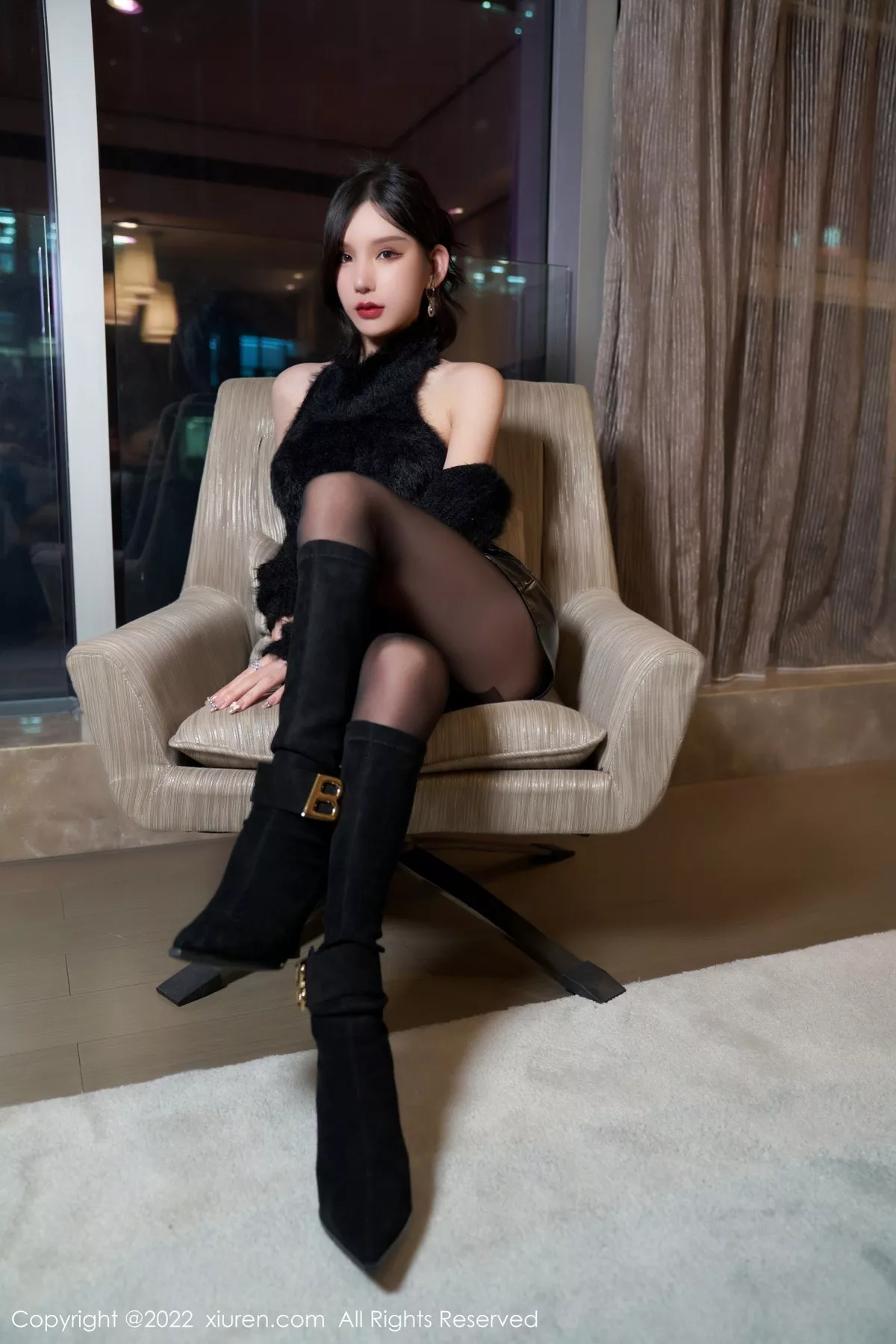 Xgyw.Org_XiuRen第4437期_女神周于希Sally私房半脱全裸上身配破烂无内黑丝极致诱惑写真87P
