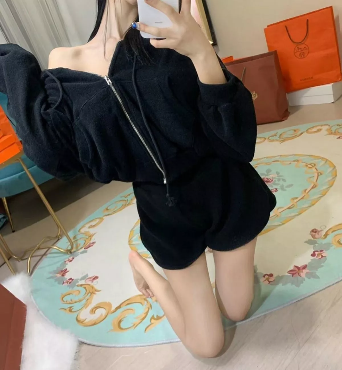 Xgyw.Org_网络美女薇薇微信朋友圈资源合集私房性感连身裙系列秀魔鬼身材迷人诱惑写真297P
