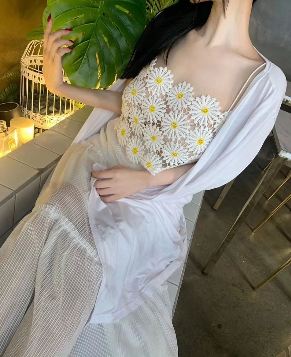 Xgyw.Org_网络美女薇薇微信朋友圈资源合集私房性感连身裙系列秀魔鬼身材迷人诱惑写真297P