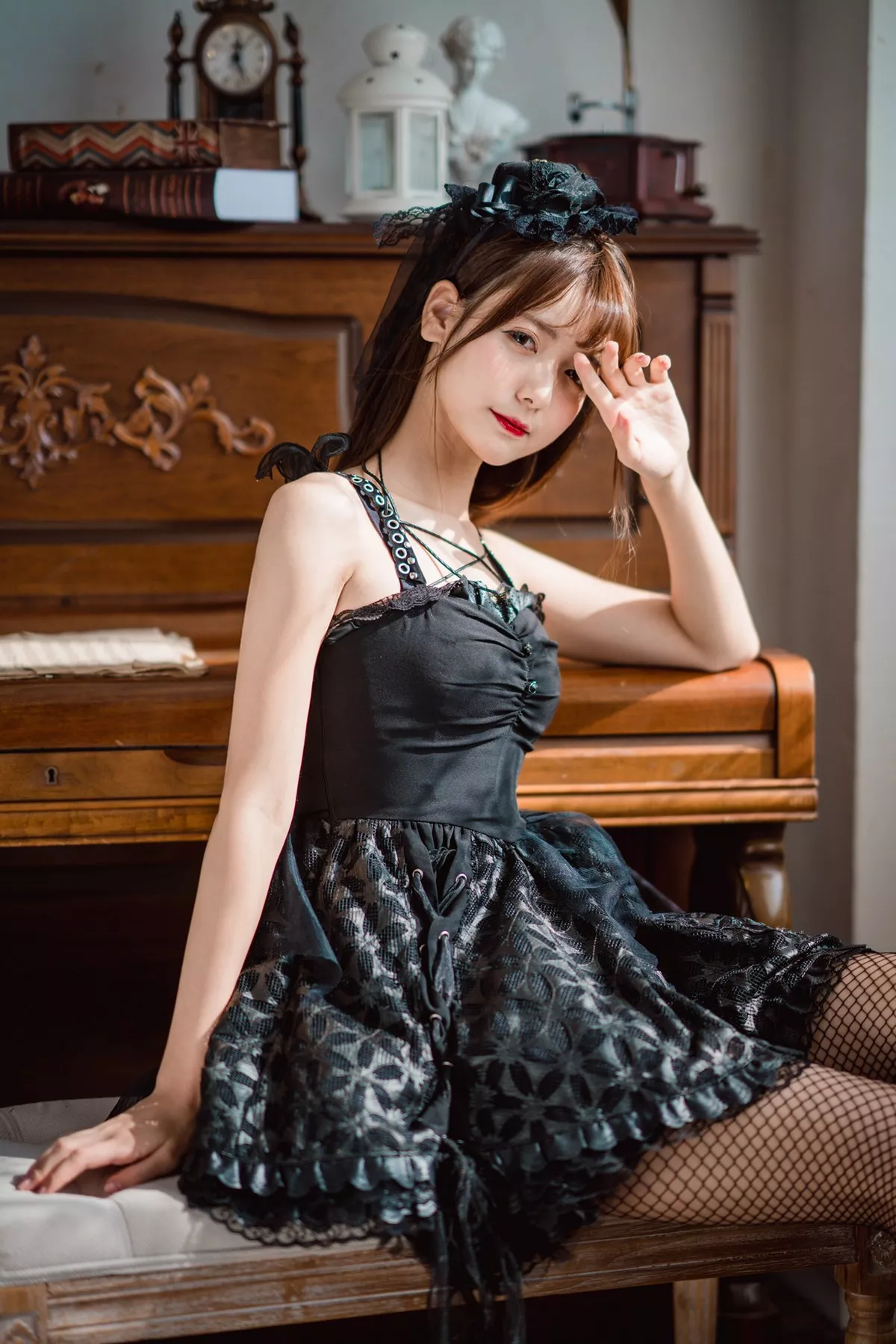 Xgyw.Org_网络美女陆卿卿Lo娘等6套合集主题私房性感服饰秀完美身材迷人诱惑写真61P