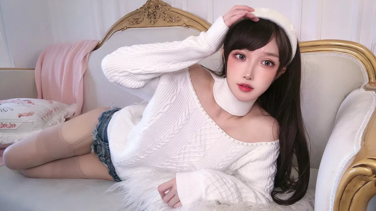 Xgyw.Org_动漫博主阿包也是兔娘纯欲女友主题私房性感牛仔短裤配肉丝吊袜秀翘臀诱惑写真34P