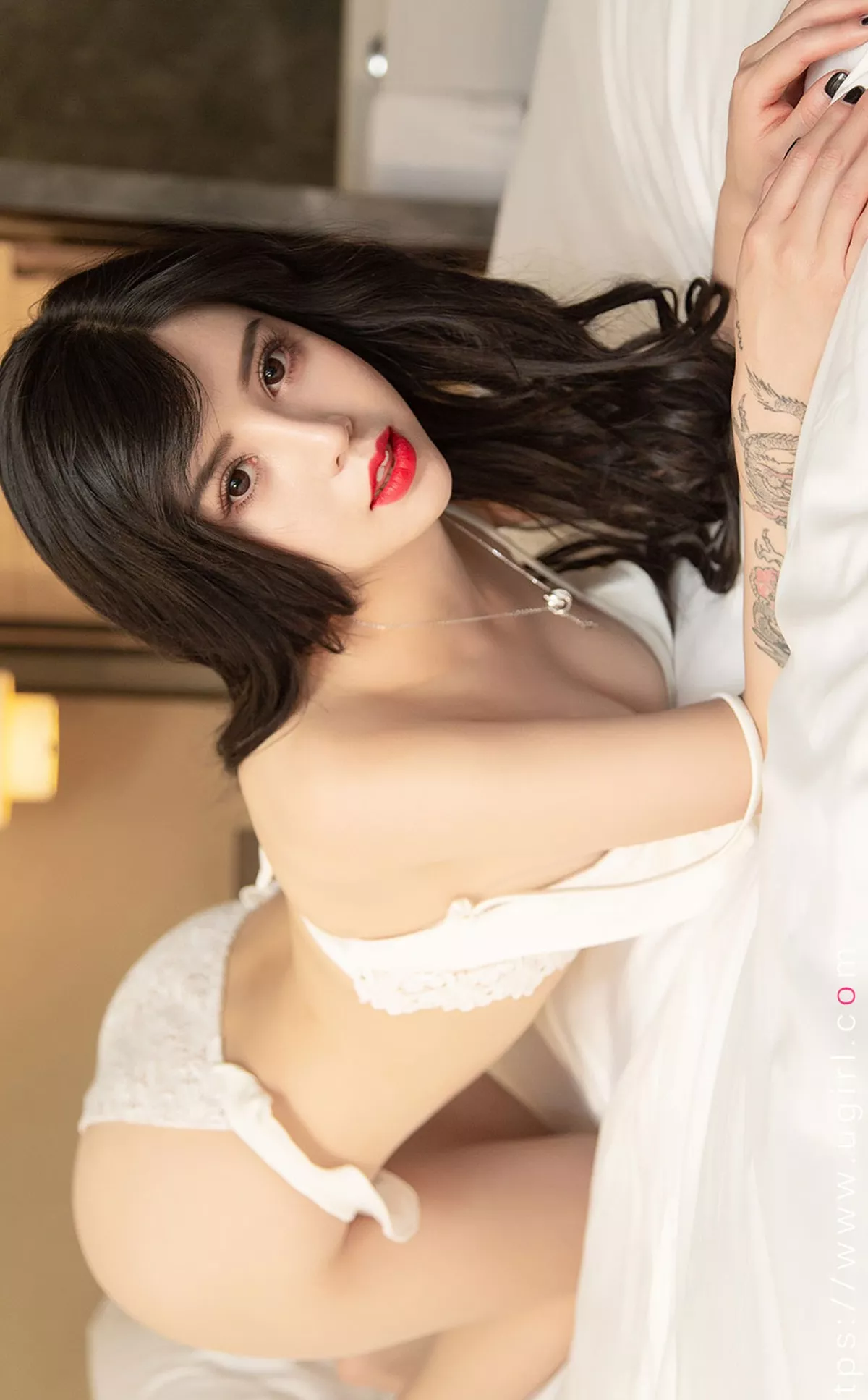 Xgyw.Org_[Ugirls爱尤物]No.2302_模特李芯诱惑幻兔主题性感黑色吊带配黑丝渔网迷人诱惑写真35P