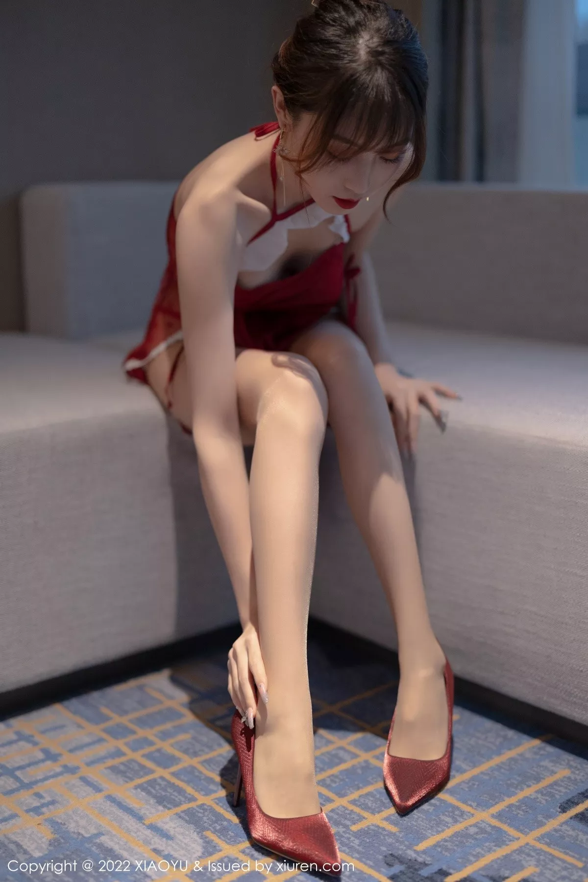 Xgyw.Org_[XiaoYu画语界]Vol.769_模特林星阑性感红色露肩服饰配无内肉丝秀完美身材诱惑写真85P
