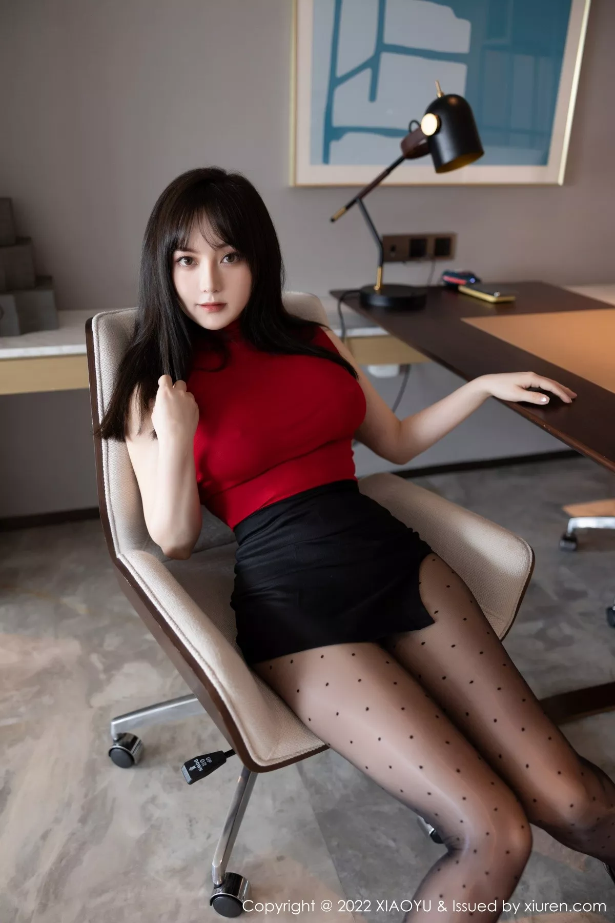 Xgyw.Org_[XiaoYu画语界]Vol.771_模特豆瓣酱性感红色收身衣配黑短裙露无内黑丝秀翘臀诱惑写真75P
