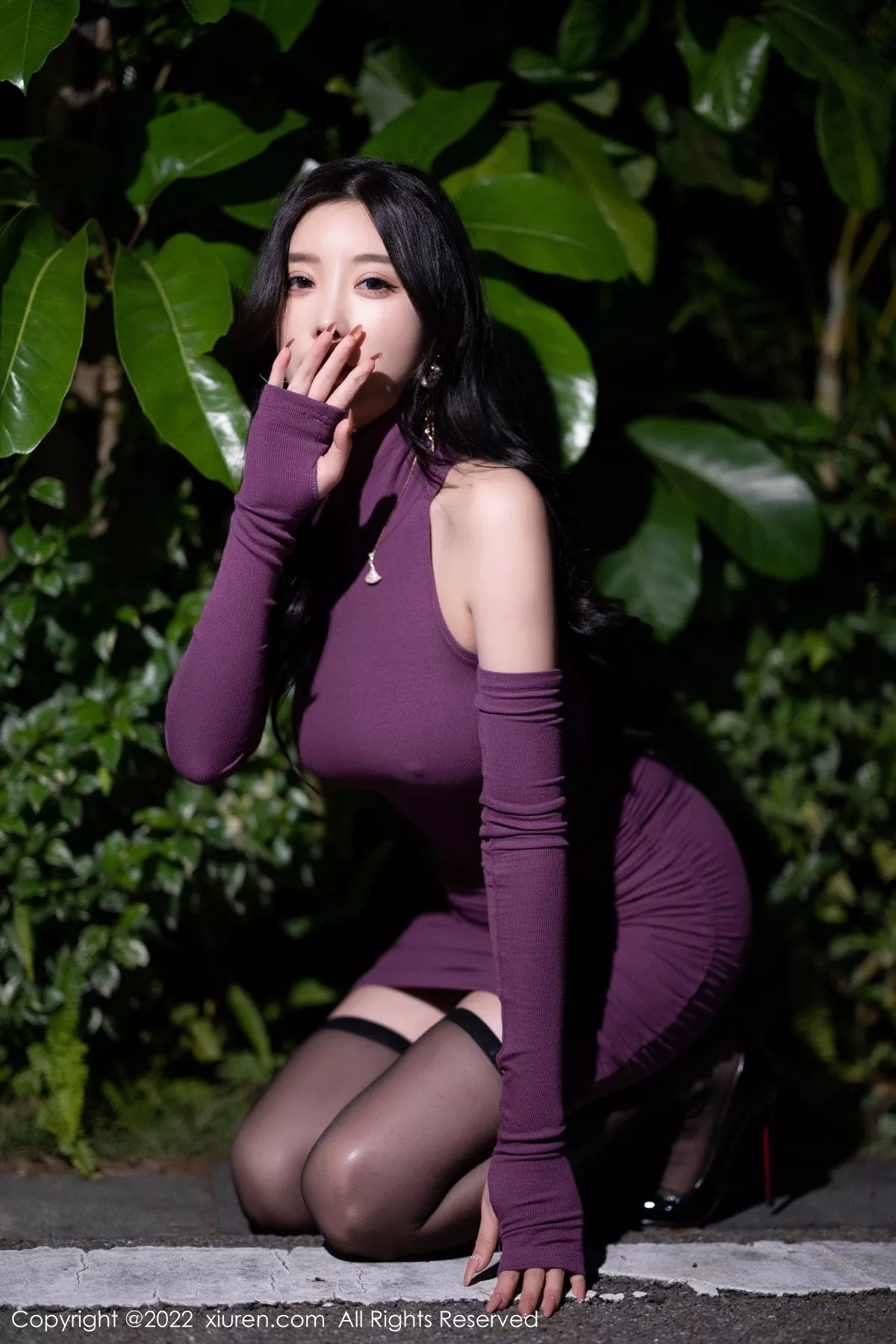 Xgyw.Org_XiuRen第4989期_女神杨晨晨Yome私房浴室紫色连衣短裙真空秀完美身材诱惑写真87P