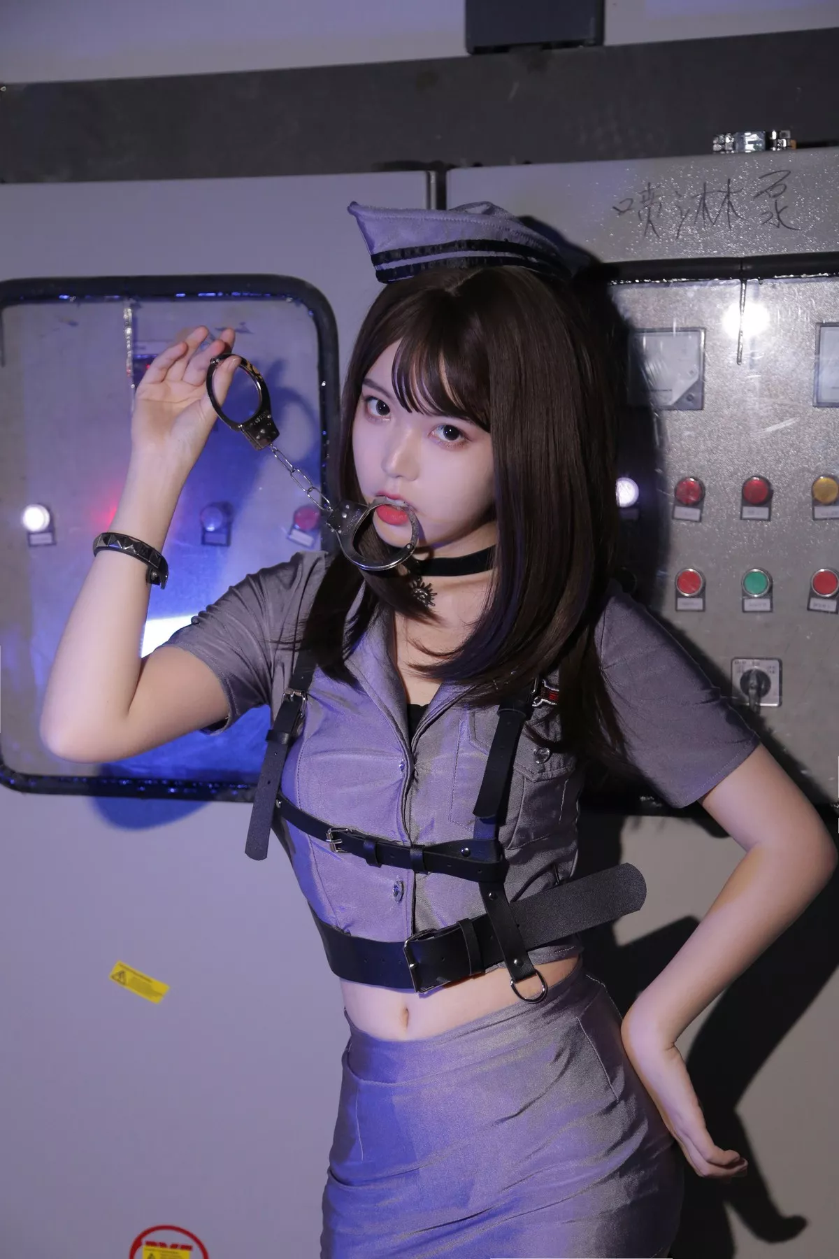 Xgyw.Org_微博妹子Fushii_海堂极探侦道主题户外性感女警制服短裙配白丝袜完美诱惑写真31P