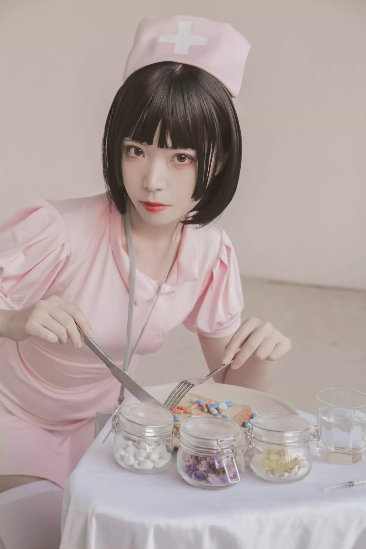 Xgyw.Org_微博妹子Fushii_海堂护士主题私房性感粉色护士装配白丝袜秀完美身材诱惑写真40P