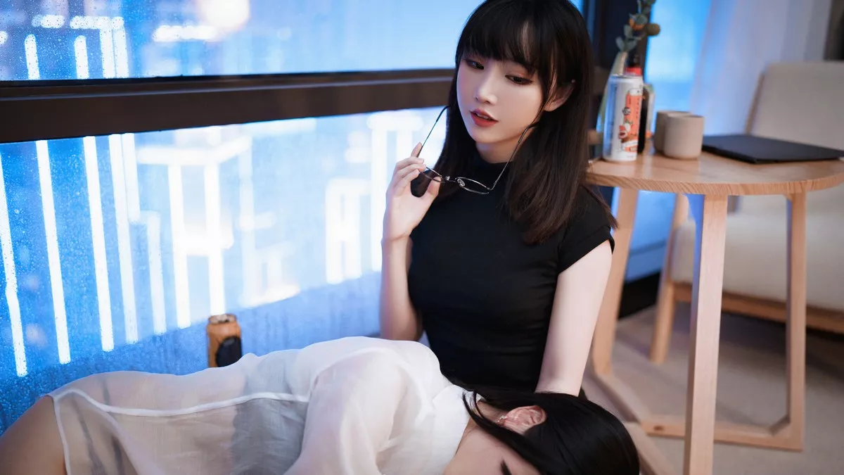 Xgyw.Org_网络美女rioko凉凉子&面饼仙儿双人黑丝主题私房OL制服下超薄黑丝秀美腿诱惑写真91P