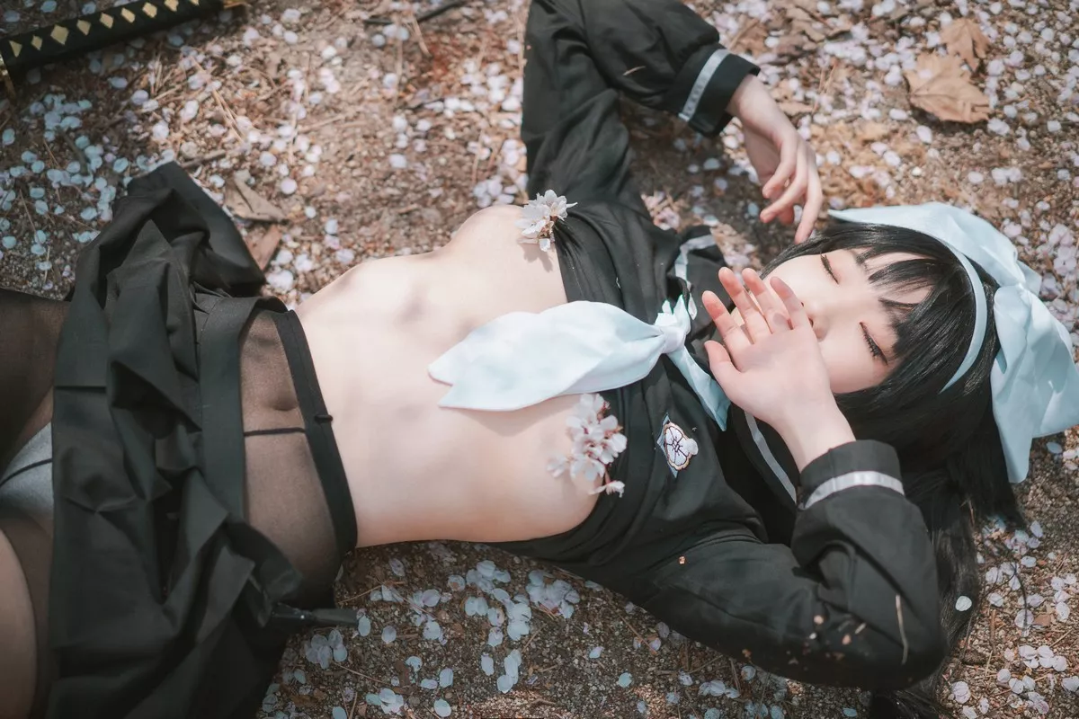 Xgyw.Org_[DJAWA]No.080_模特Mimmi_Azur Lane IJN Takao主题户外性感服饰半撩露豪乳诱惑写真61P
