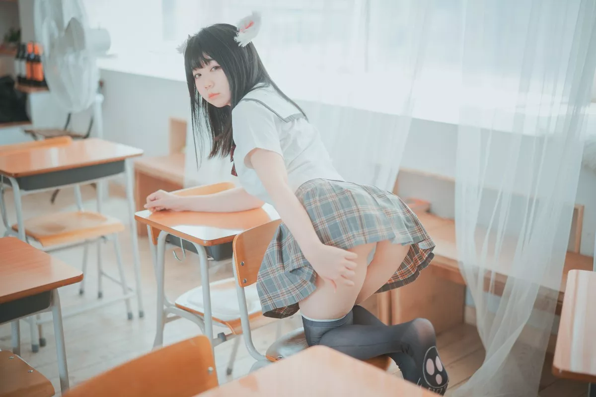 Xgyw.Org_[DJAWA]No.071_PIan_Cat girl does not take classes主题猫女郎服饰秀翘臀诱惑写真23P