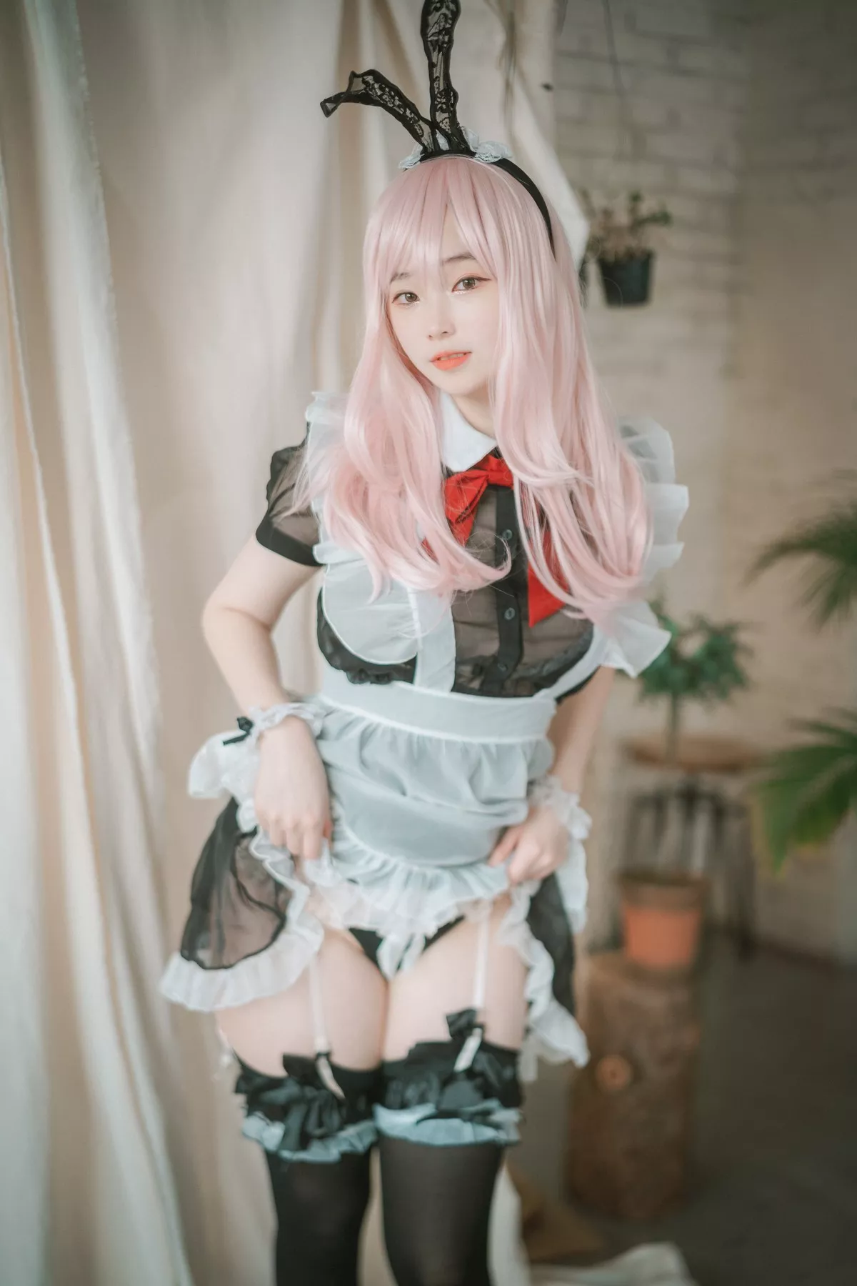 Xgyw.Org_[DJAWA]No.122_模特Bambi_Sheer Bunny Maid主题薄透服饰配黑丝吊袜秀美腿诱惑写真51P