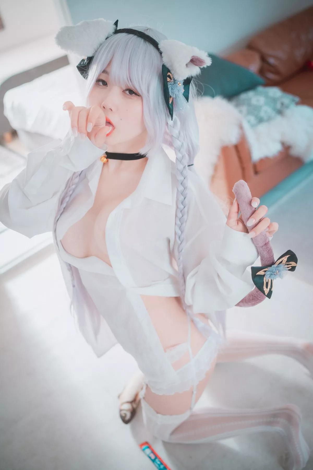 Xgyw.Org_[DJAWA]No.124_模特Zia_Perrault The Milk Thief主题薄透白衬衫配蕾丝吊袜诱惑写真69P