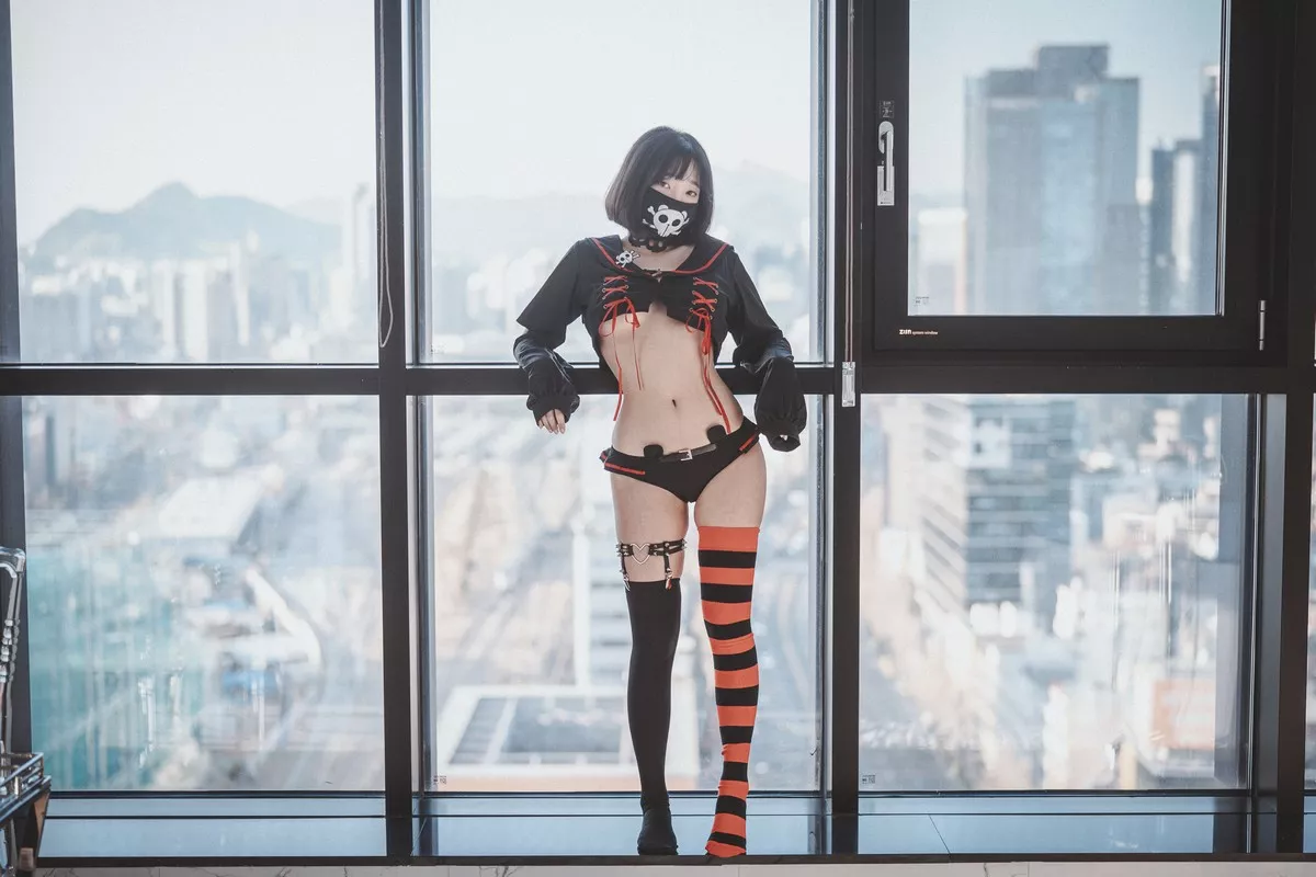 Xgyw.Org_[DJAWA]No.143_模特Kang Inkyung_Masked Pirate主题私房性感黑色服饰迷人诱惑写真41P