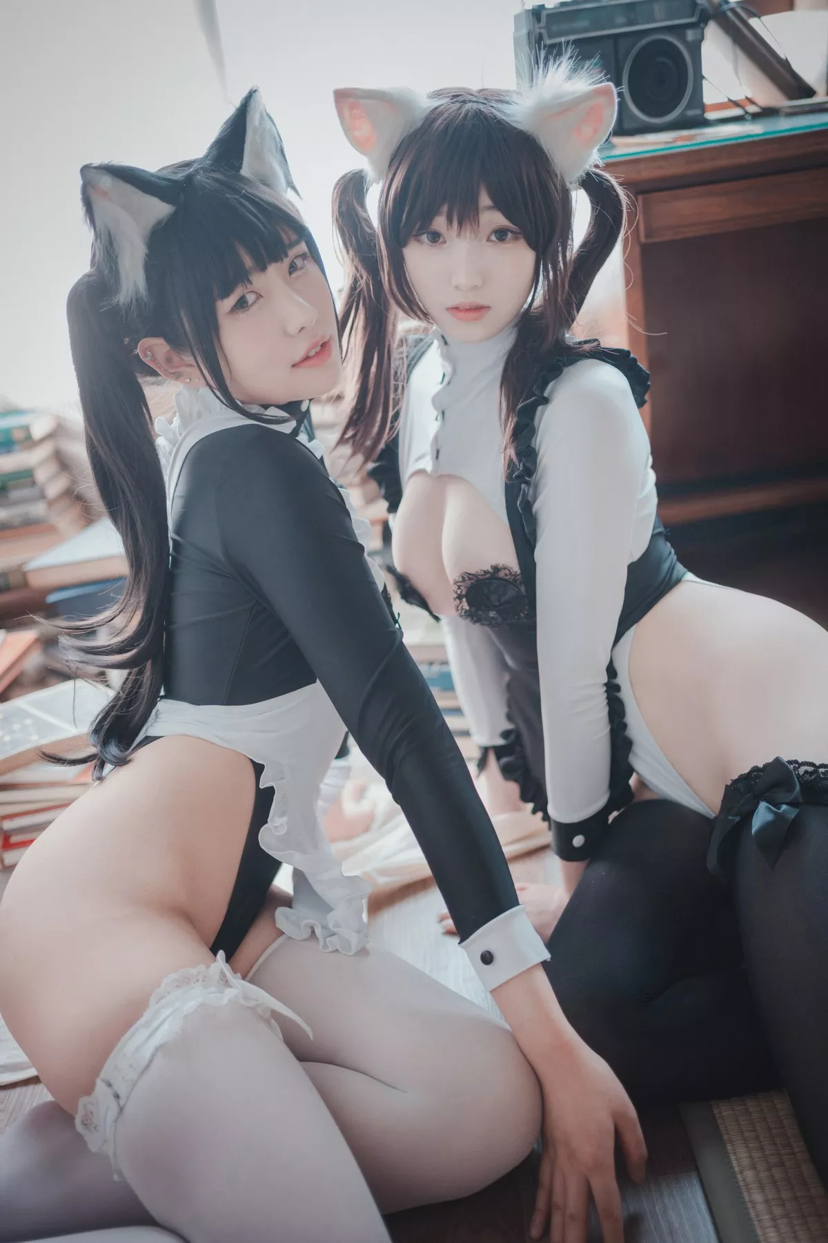 Xgyw.Org_[DJAWA]No.142_Bambi&Sonson_Maid Mansion主题私房姐妹花性感女仆装诱惑写真153P