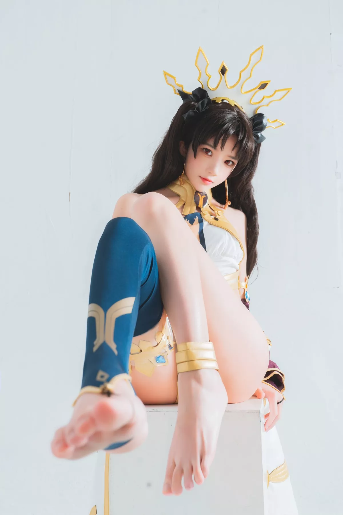 Xgyw.Org_网络美女桜桃喵弓凛Cos主题私房性感白色服饰秀完美身材翘臀美腿迷人诱惑写真44P