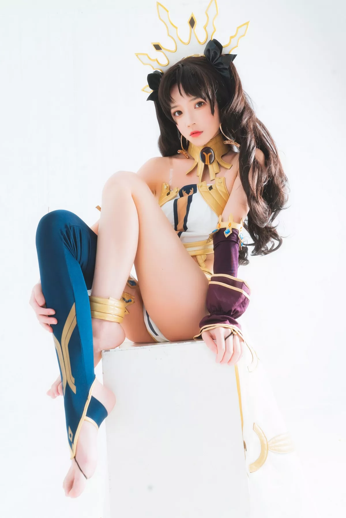 Xgyw.Org_网络美女桜桃喵弓凛Cos主题私房性感白色服饰秀完美身材翘臀美腿迷人诱惑写真44P