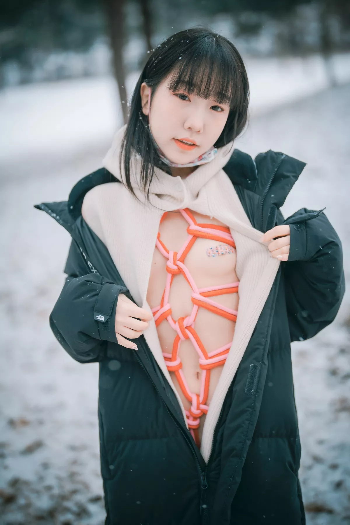 Xgyw.Org_[DJAWA]No.173_模特Yeri_Knotting Class主题户外半脱露粉色情趣捆绑撩人诱惑写真97P