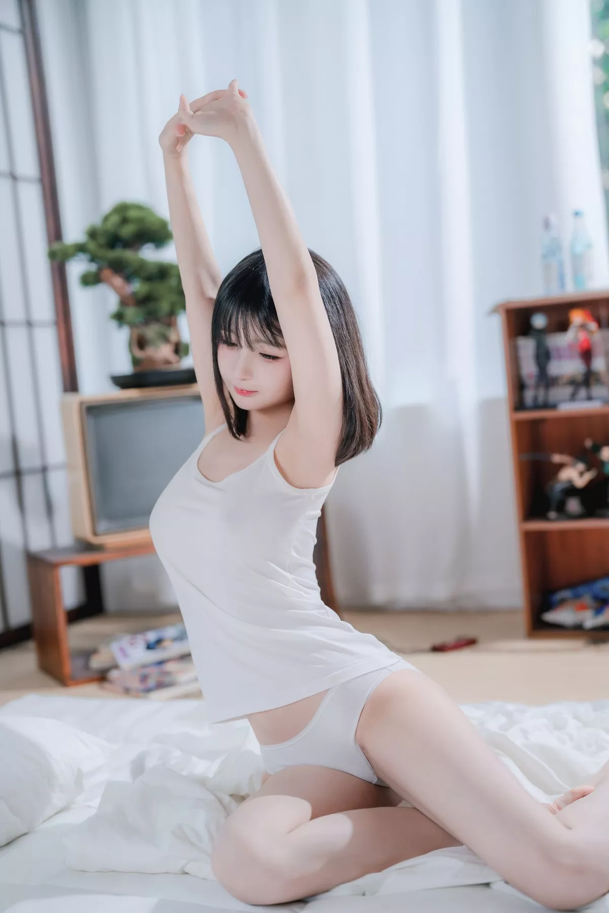 Xgyw.Org_网络美女桜井宁宁夏日情事主题私房性感白色吊带配白色内裤半撩秀豪乳诱惑写真62P