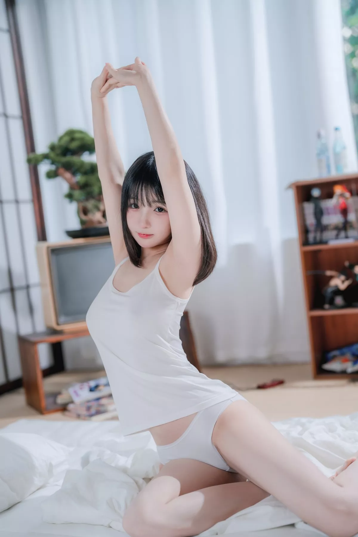 Xgyw.Org_网络美女桜井宁宁夏日情事主题私房性感白色吊带配白色内裤半撩秀豪乳诱惑写真62P