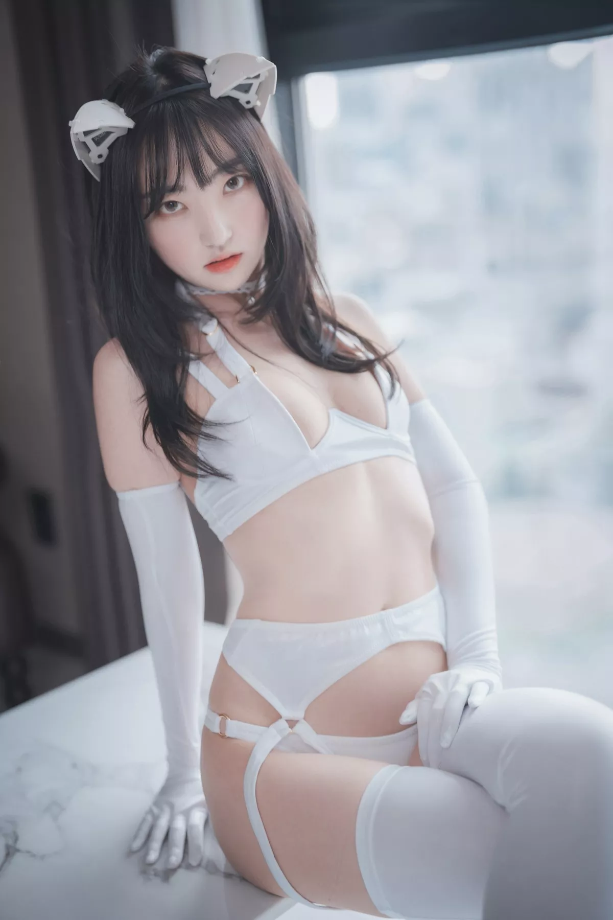Xgyw.Org_[DJAWA]No.152_模特Hanari_Snow Cat主题私房床上性感白色内衣配白丝袜诱惑写真119P