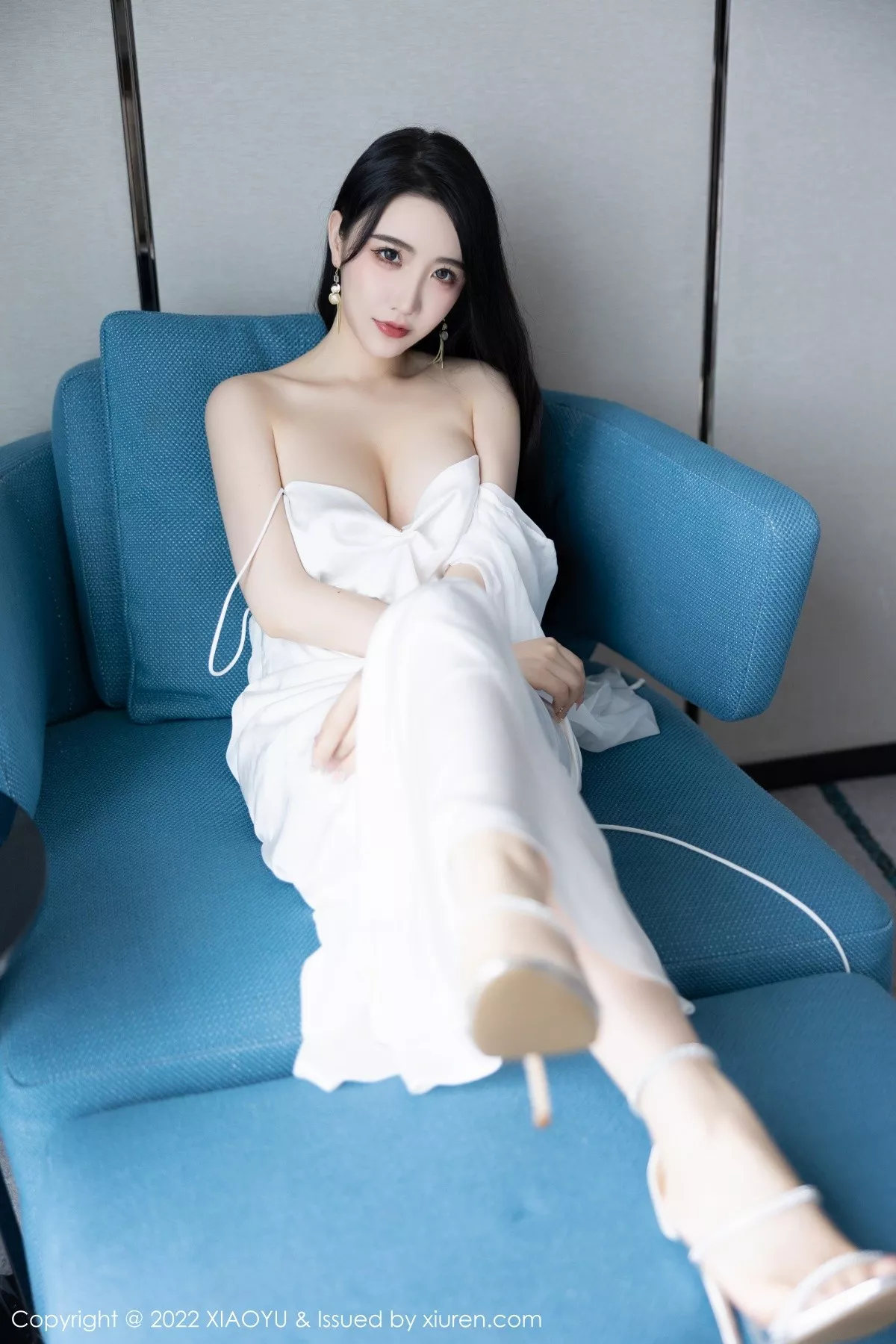 Xgyw.Org_[XiaoYu画语界]Vol.854_女神Cherry樱桃酱杭州旅拍脱吊带长裙露白色网纱内衣诱惑写真75P