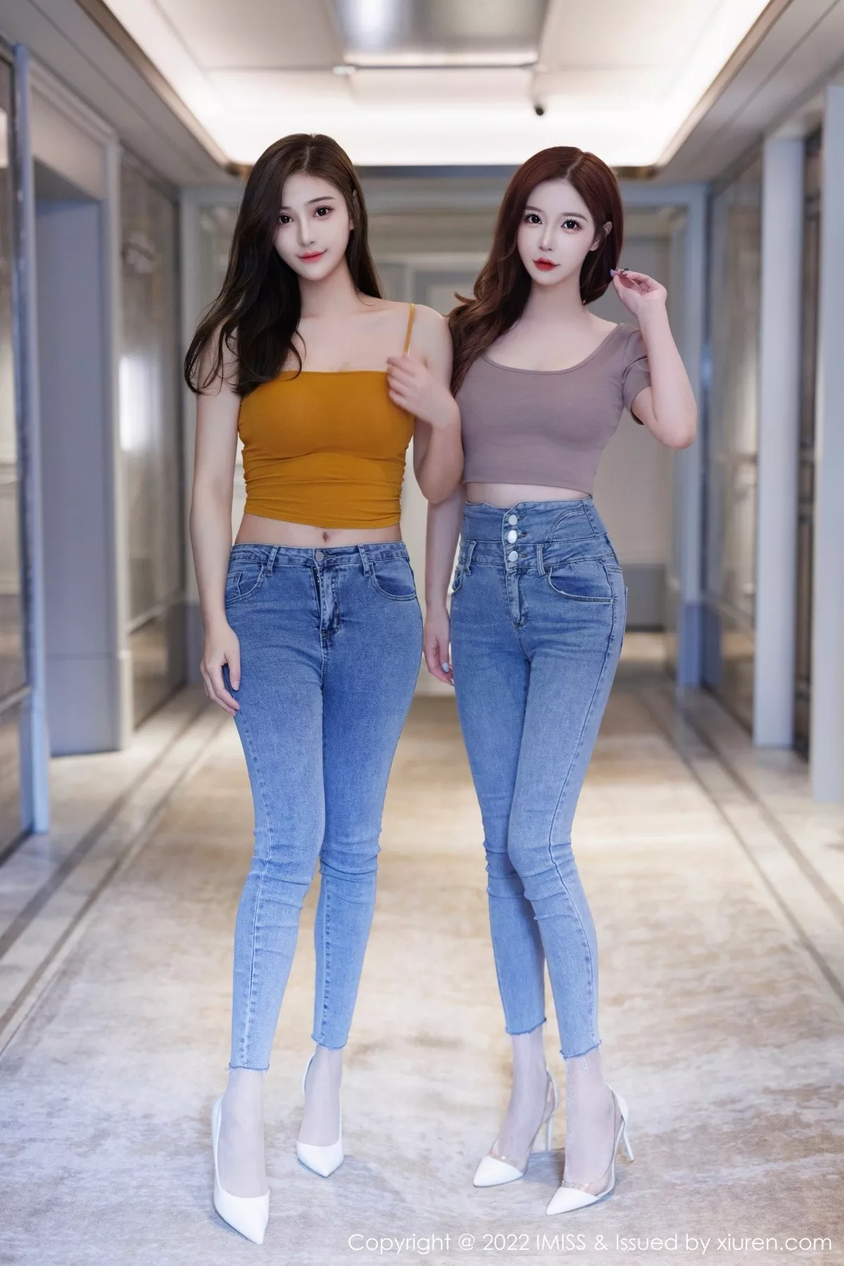 Xgyw.Org_[IMISS爱蜜社]Vol.697_模特合集女神Lavinia＆LindaLinda脱牛仔裤露性感内衣诱惑写真44P
