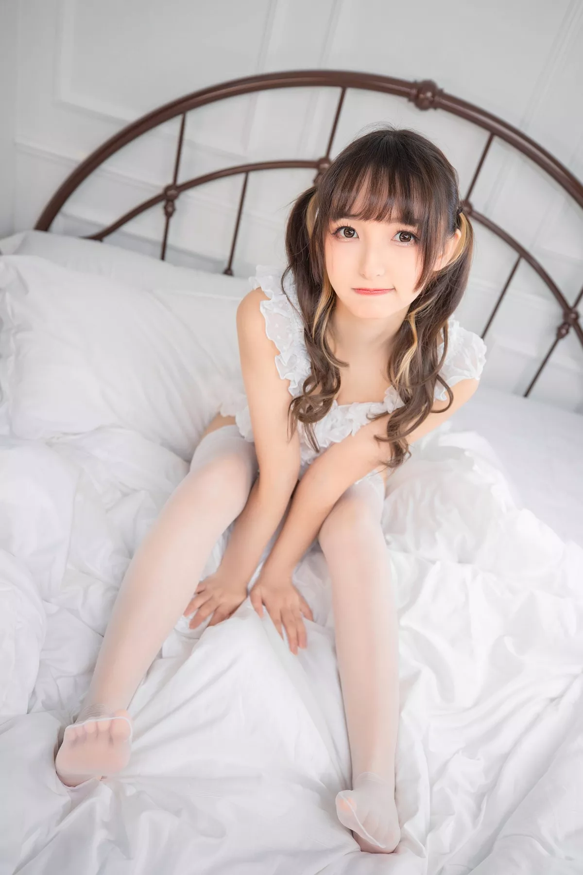 Xgyw.Org_萝莉美女神楽板真冬樱桃少女主题私房性感白色薄透睡衣+红色情趣旗袍诱惑写真150P