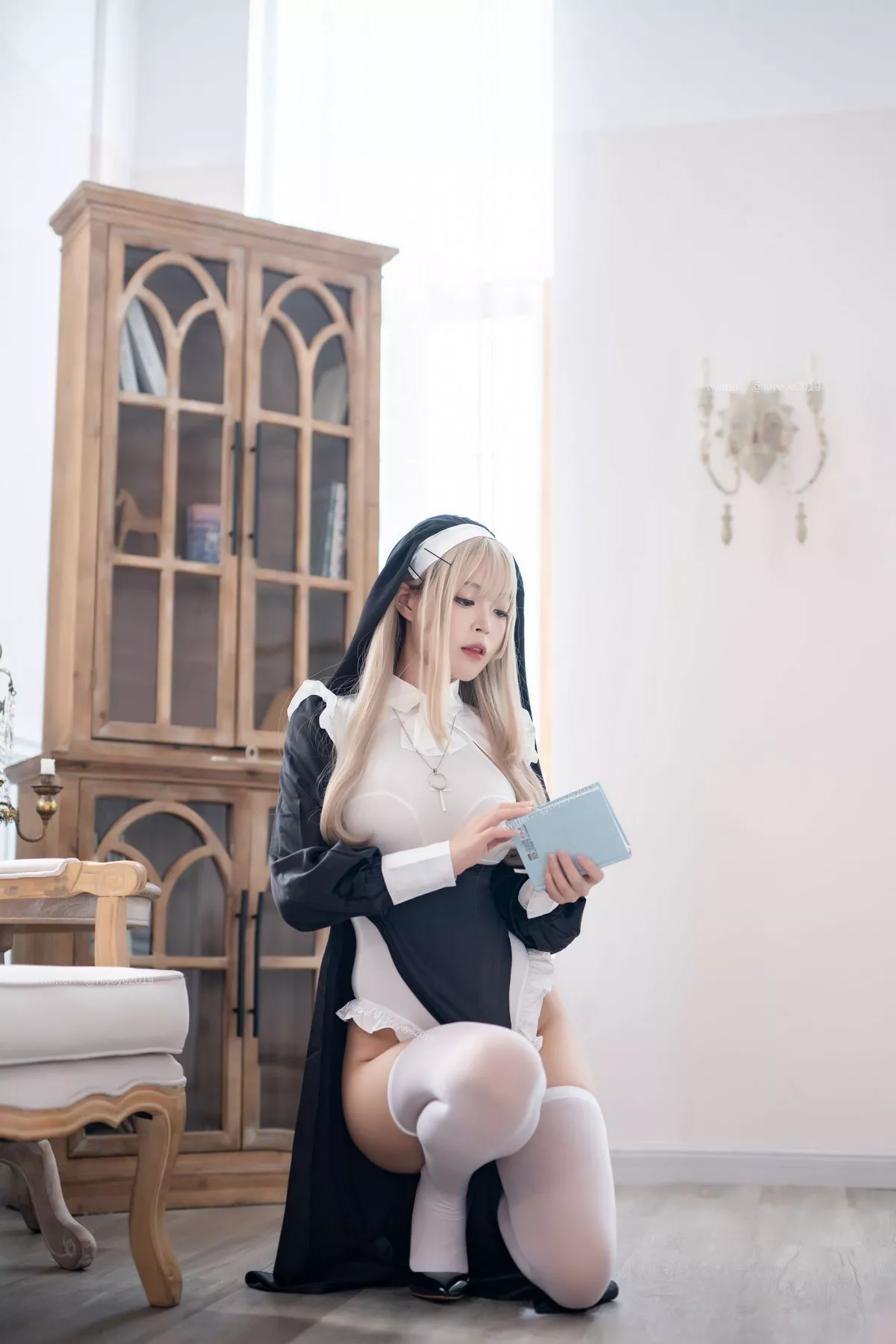 Xgyw.Org_萌系小姐姐白烨禁x欲修女主题性感黑白服饰配白丝袜秀翘臀美腿撩人诱惑写真78P