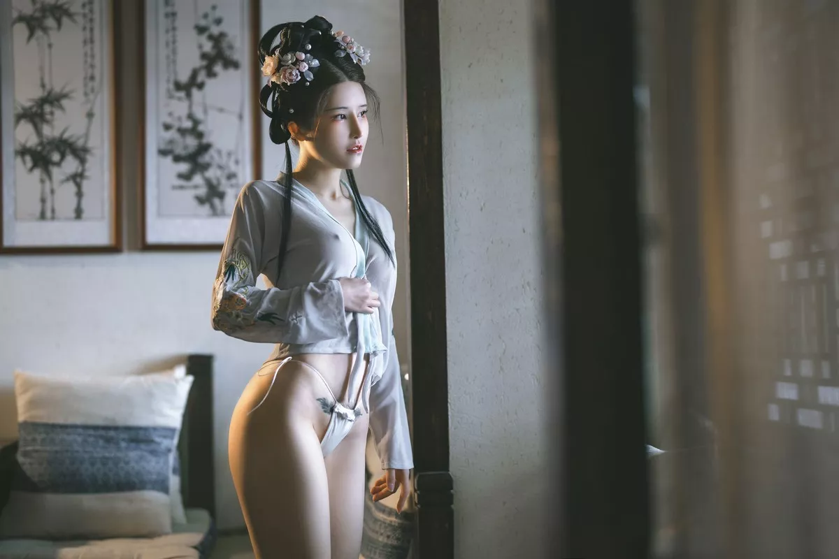 Xgyw.Org_网络美女鹿八岁汉服主题私房性感古典服饰大尺度全脱秀惹火身材极致诱惑写真56P