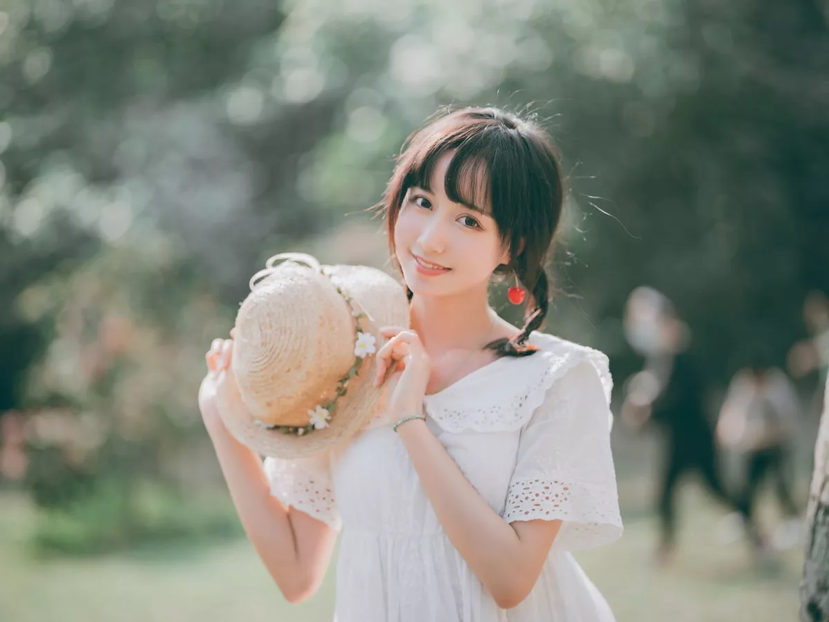 Xgyw.Org_萌系小姐姐木绵绵OwO夏日彩虹主题户外夏日性感白色连衣裙配运动鞋靓丽写真29P