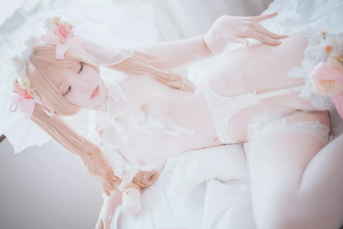 Xgyw.Org_[DJAWA]No.224_模特Bambi_God Mother Heket主题性感粉白色情趣服秀火辣身材诱惑写真201P