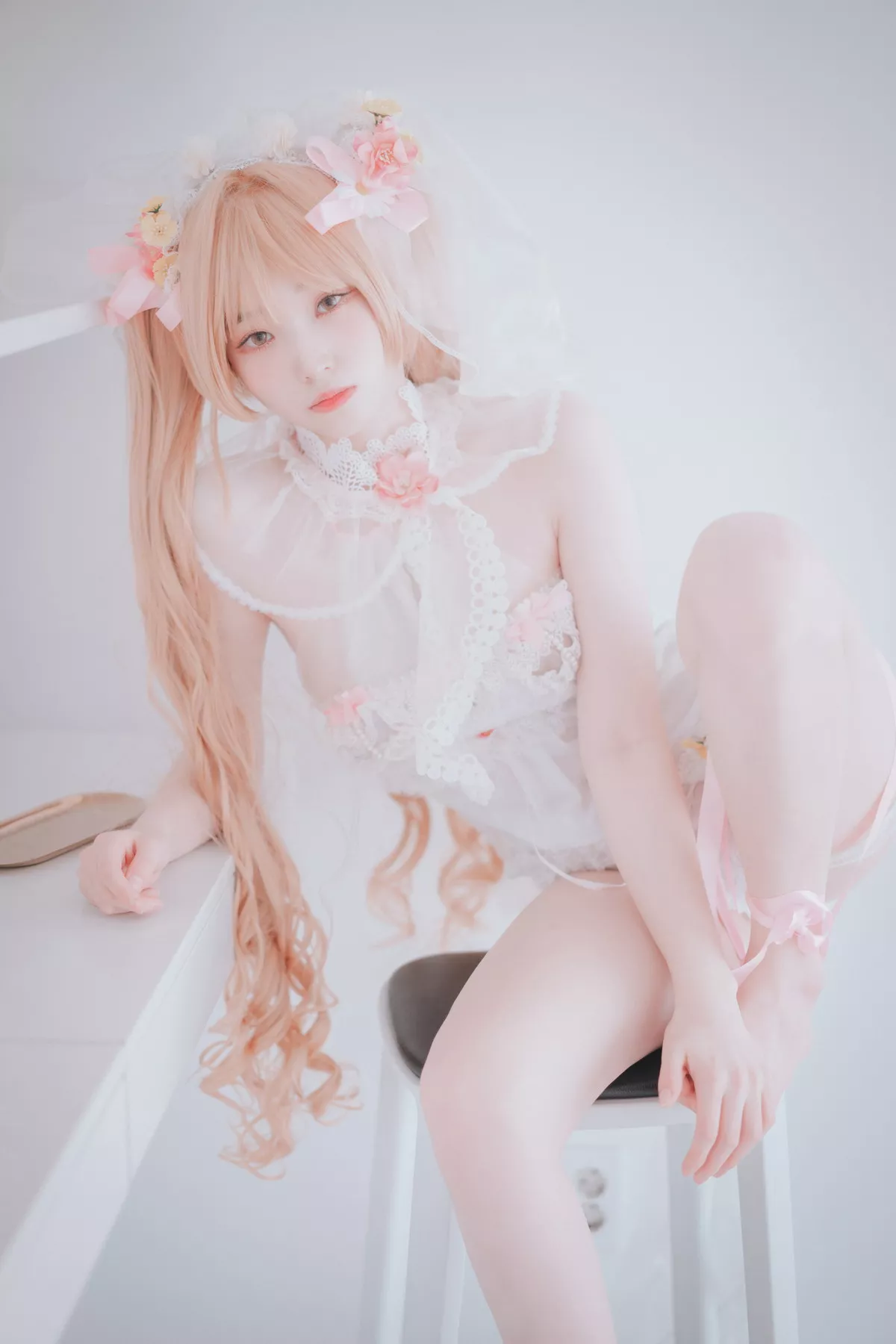Xgyw.Org_[DJAWA]No.224_模特Bambi_God Mother Heket主题性感粉白色情趣服秀火辣身材诱惑写真201P