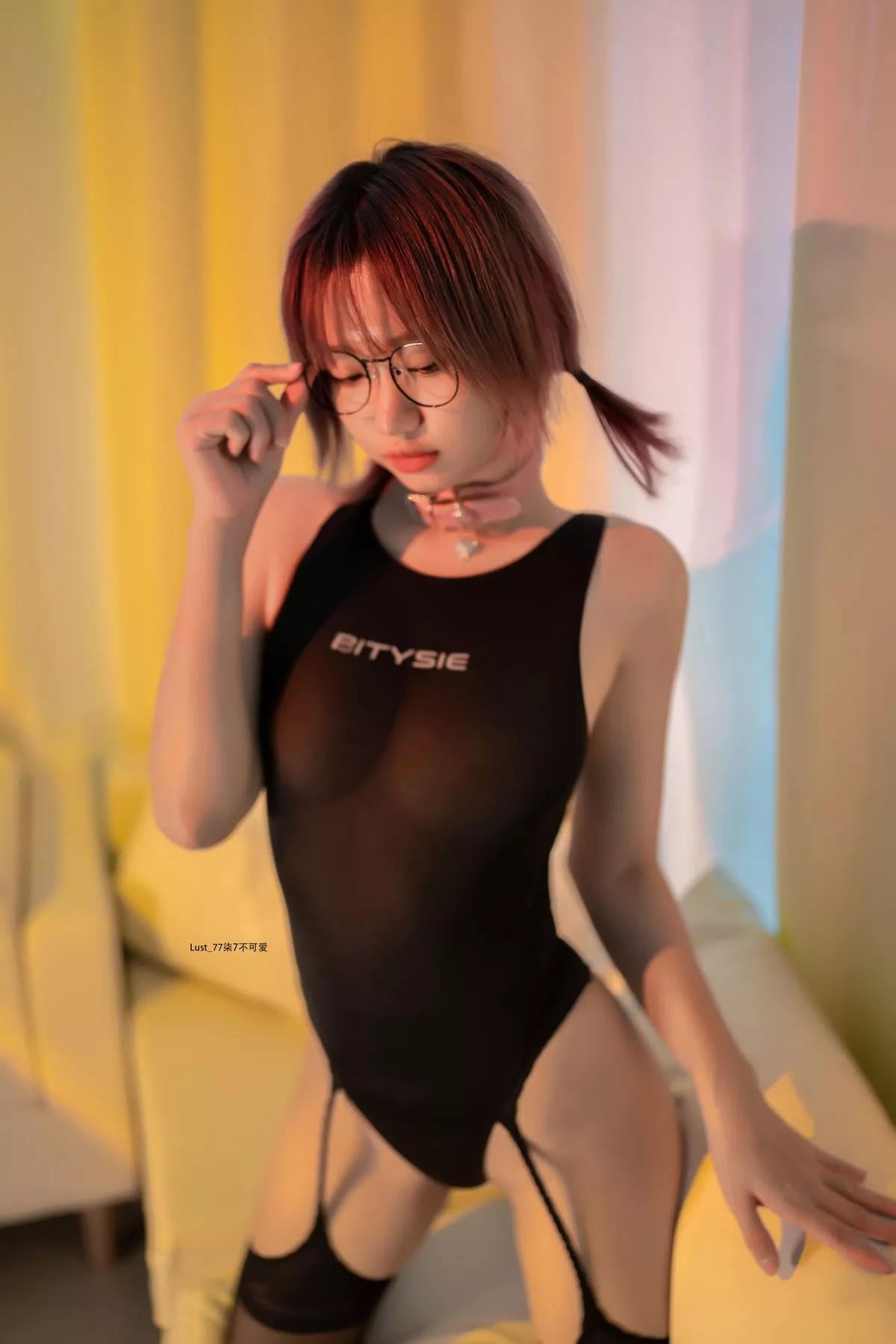 Xgyw.Org_动漫博主柒柒要乖哦竞泳水着主题黑色连体泳衣配黑丝吊袜秀完美身材诱惑写真82P