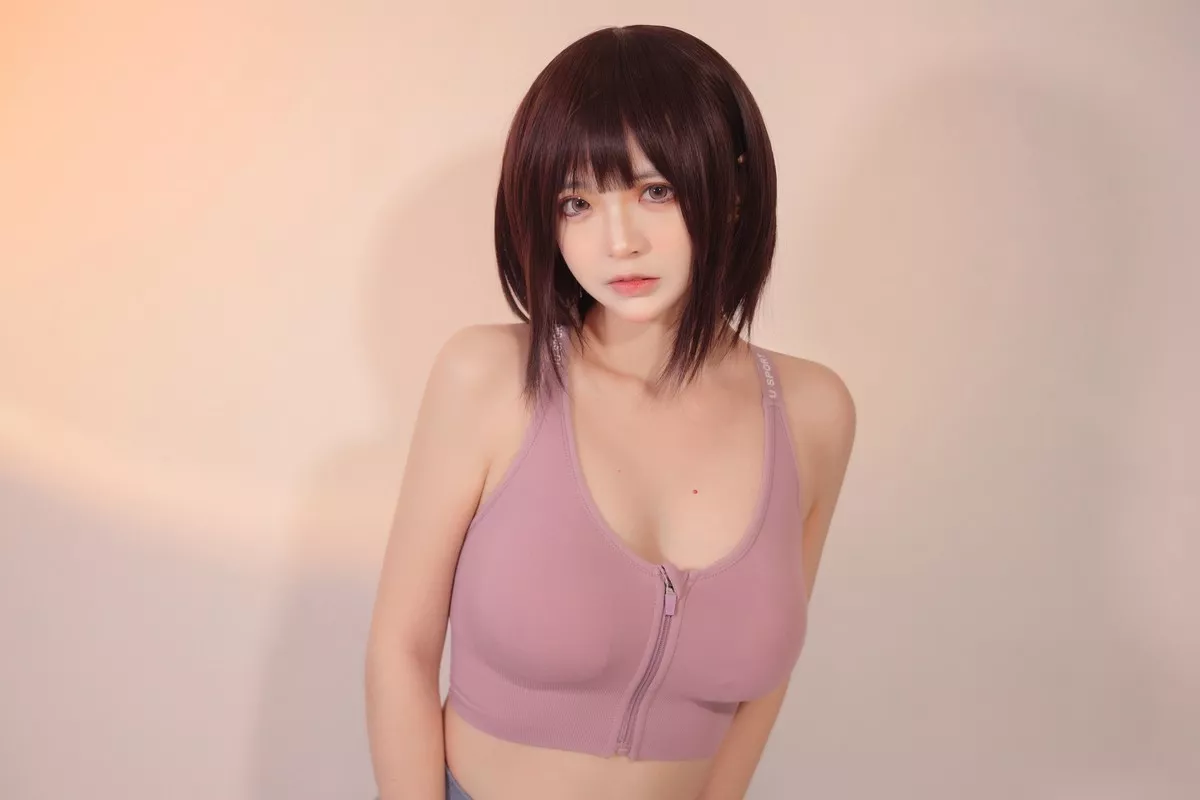 Xgyw.Org_网络美女疯猫ss白色情人节福袋运动衣主题瑜伽运动装紧身秀完美身材诱惑写真40P