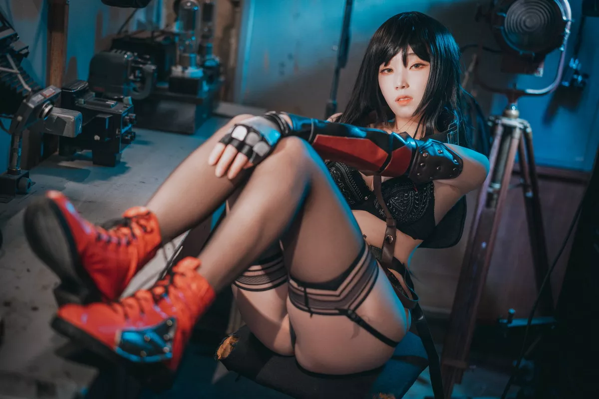 Xgyw.Org_[DJAWA]No.232_模特Bambi_Tifa Lockhart主题户外性感黑色内衣秀完美身材诱惑写真234P