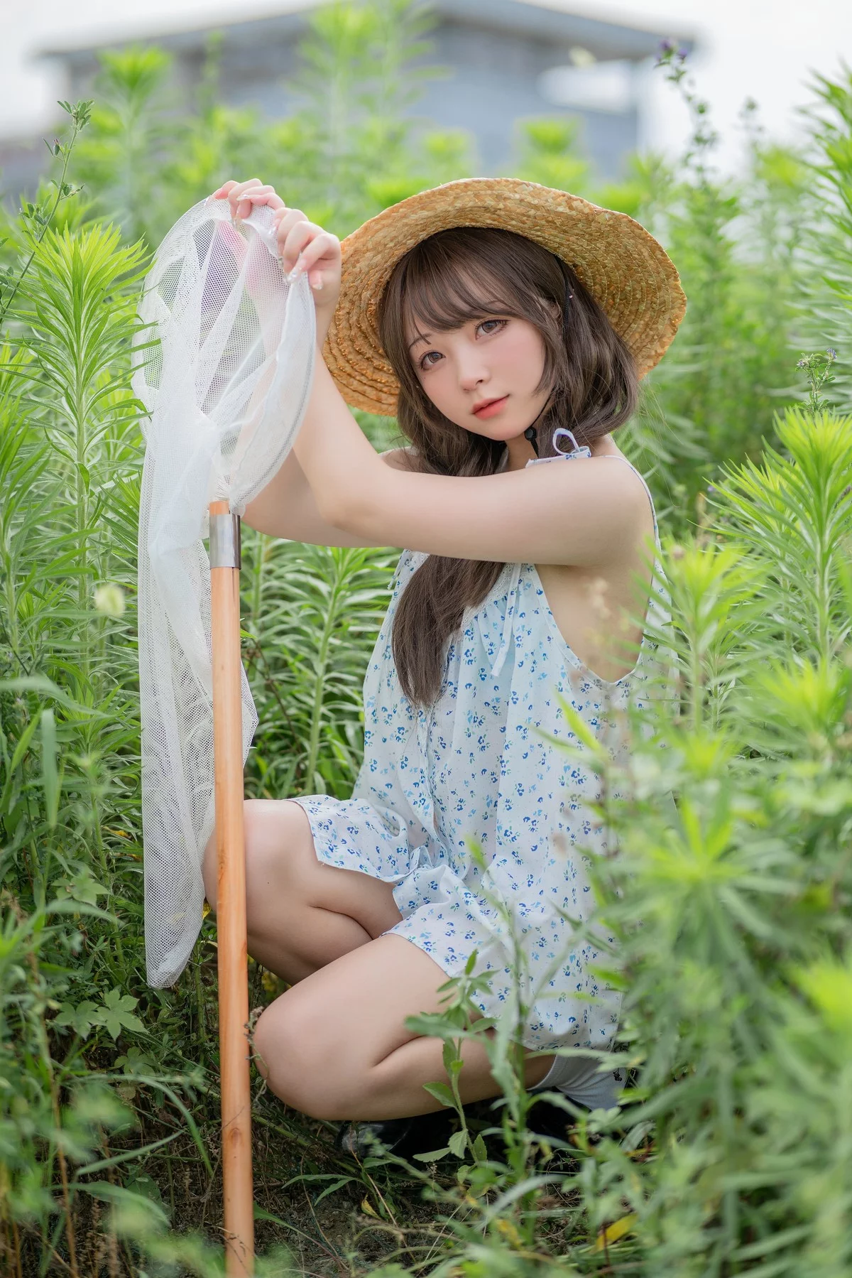 Xgyw.Org_网络美女花铃田野间主题户外草帽美少女性感吊带露三点式内衣甜美迷人写真39P