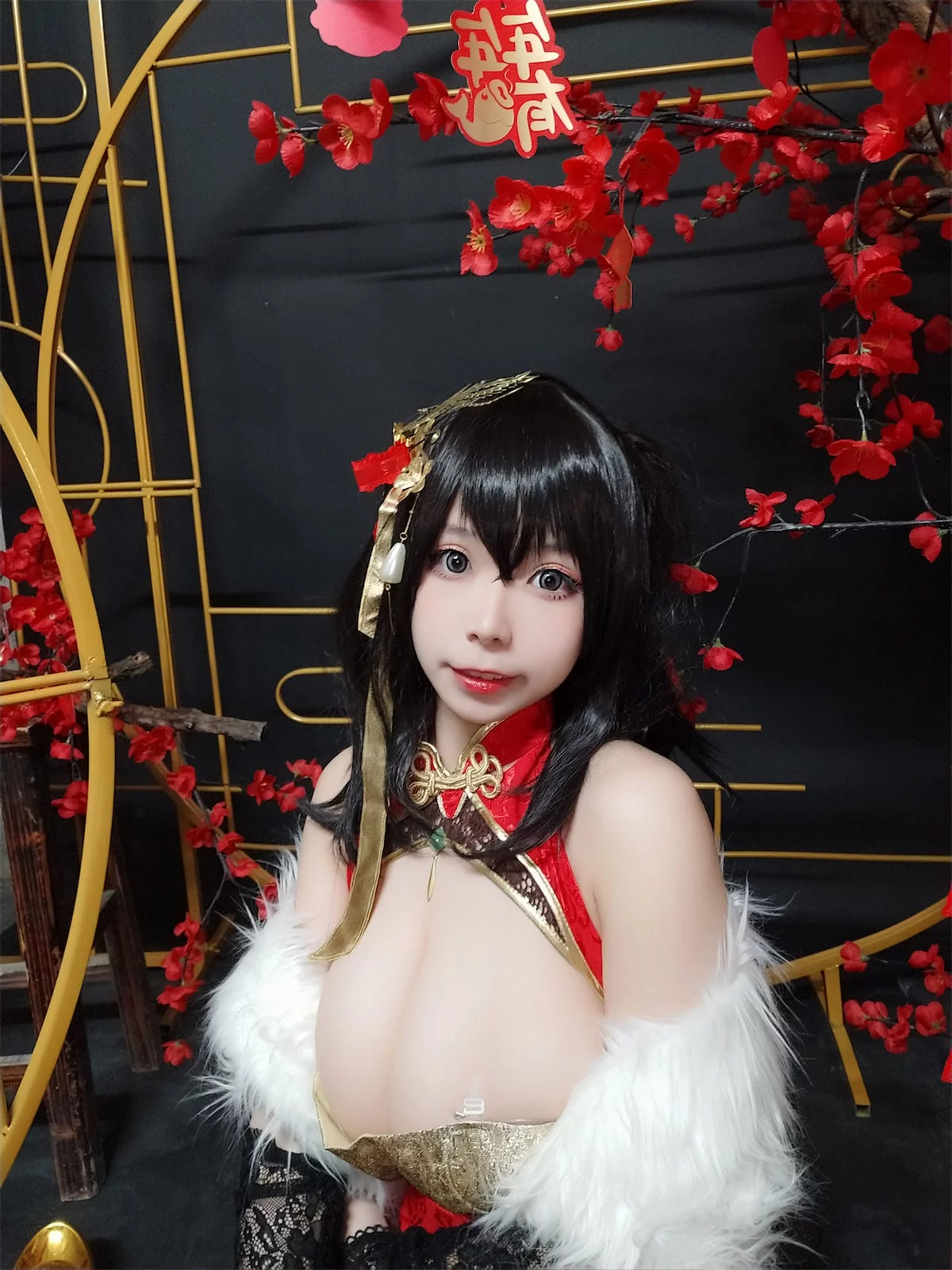 Xgyw.Org_网络美女无颜小天使wy大凤红旗袍主题开胸旗袍配黑丝吊袜秀丰满身材诱惑写真58P