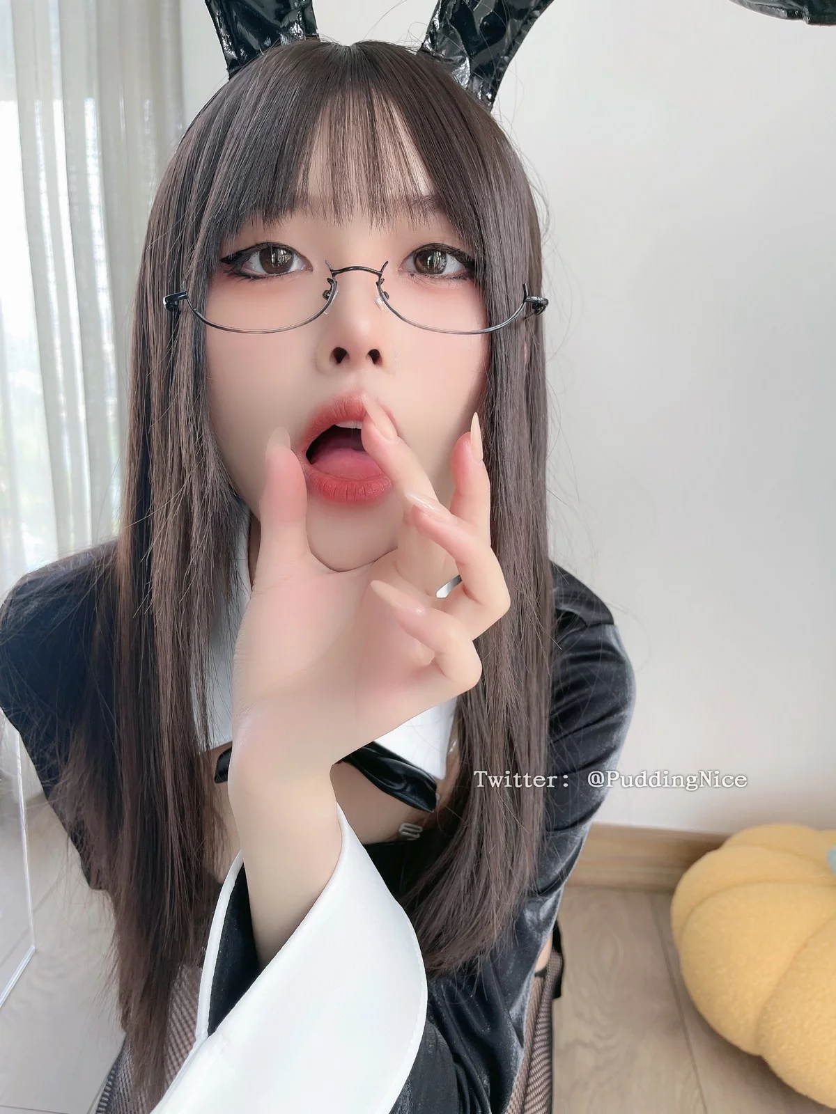 Xgyw.Org_Coser美女布丁大法烧仙草主题兔女郎装扮黑色皮质连体衣配黑丝网袜诱惑写真80P