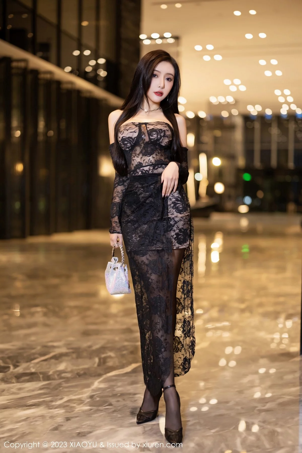 Xgyw.Org_[XiaoYu画语界]Vol.1003_女神王馨瑶yanni黑色蕾丝薄纱裙配开档黑丝秀曼妙身姿诱惑写真91P