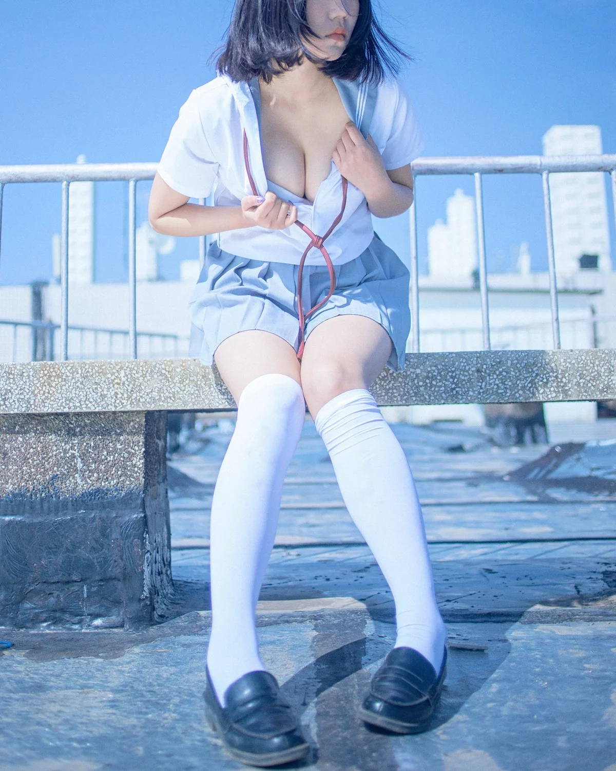 Xgyw.Org_美少女博主阿汐汐W天台JK主题户外脱性感JK制服露白色内衣配白丝袜诱惑写真40P