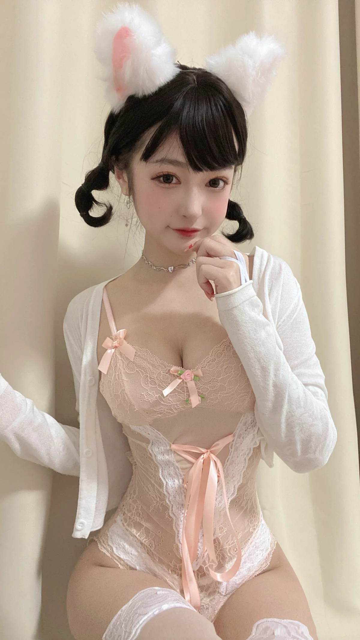 Xgyw.Org_网络美女佳佳好难啊法式猫耳娘主题性感粉色蕾丝连体内衣配白丝袜完美诱惑写真39P