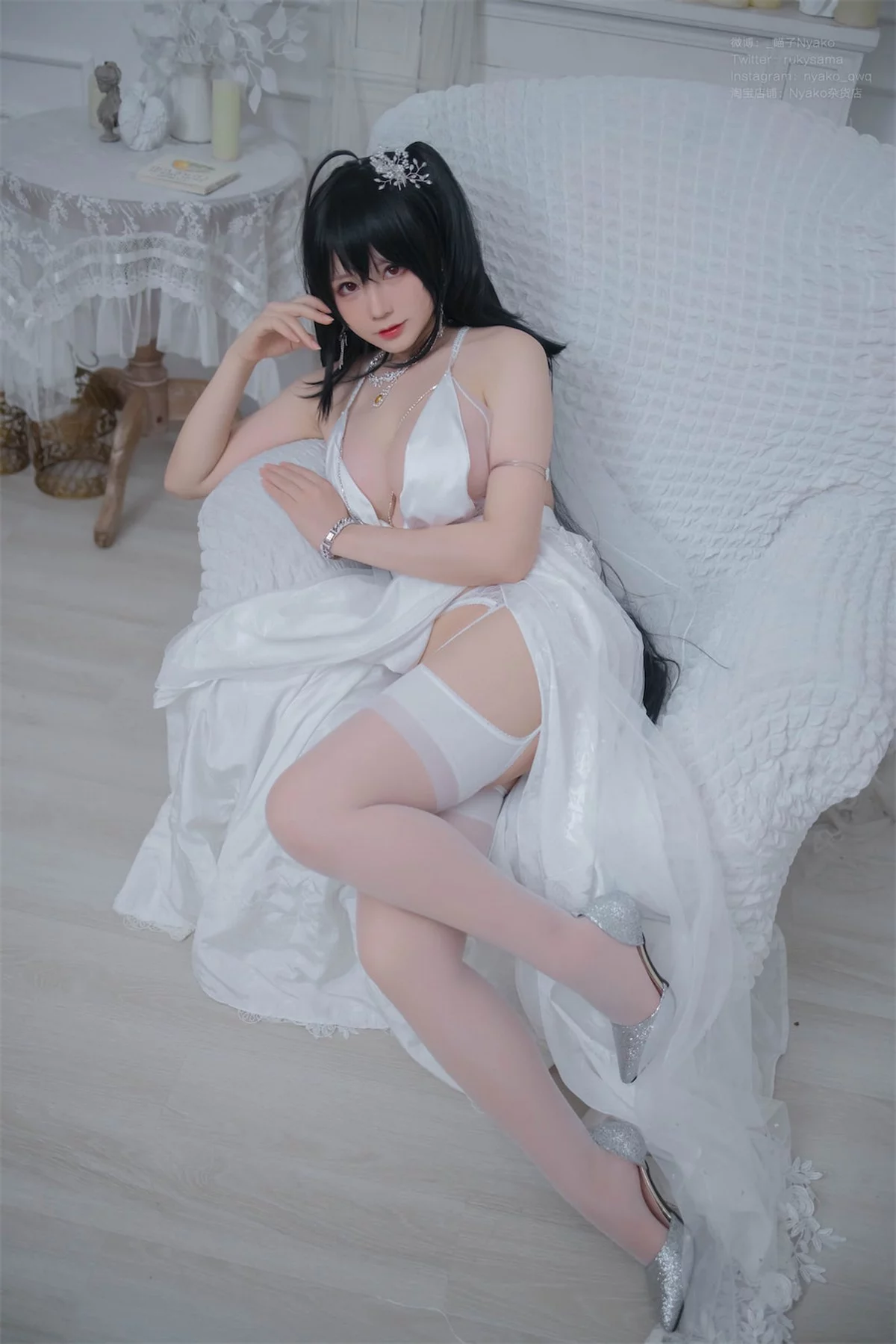 Xgyw.Org_网络美女Nyako喵子大凤纯白婚纱主题性感白色婚纱配白丝吊袜秀美腿诱惑写真65P