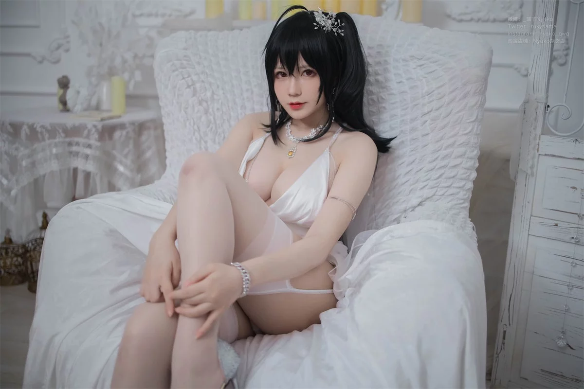 Xgyw.Org_网络美女Nyako喵子大凤纯白婚纱主题性感白色婚纱配白丝吊袜秀美腿诱惑写真65P