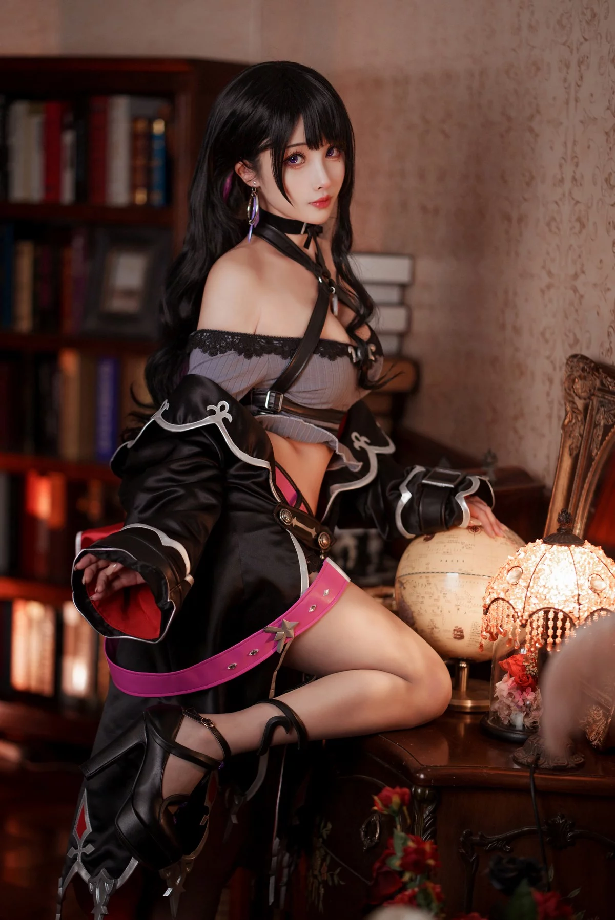 Xgyw.Org_网络美女rioko凉凉子魔女主题性感黑色情趣服饰露黑色蕾丝内衣秀翘臀诱惑写真40P