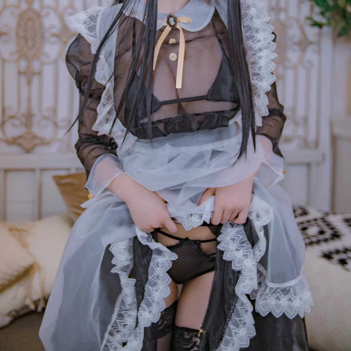 Xgyw.Org_网络美女起司块wii会长是女仆大人主题性感黑白薄透女仆装配黑丝吊袜诱惑写真44P