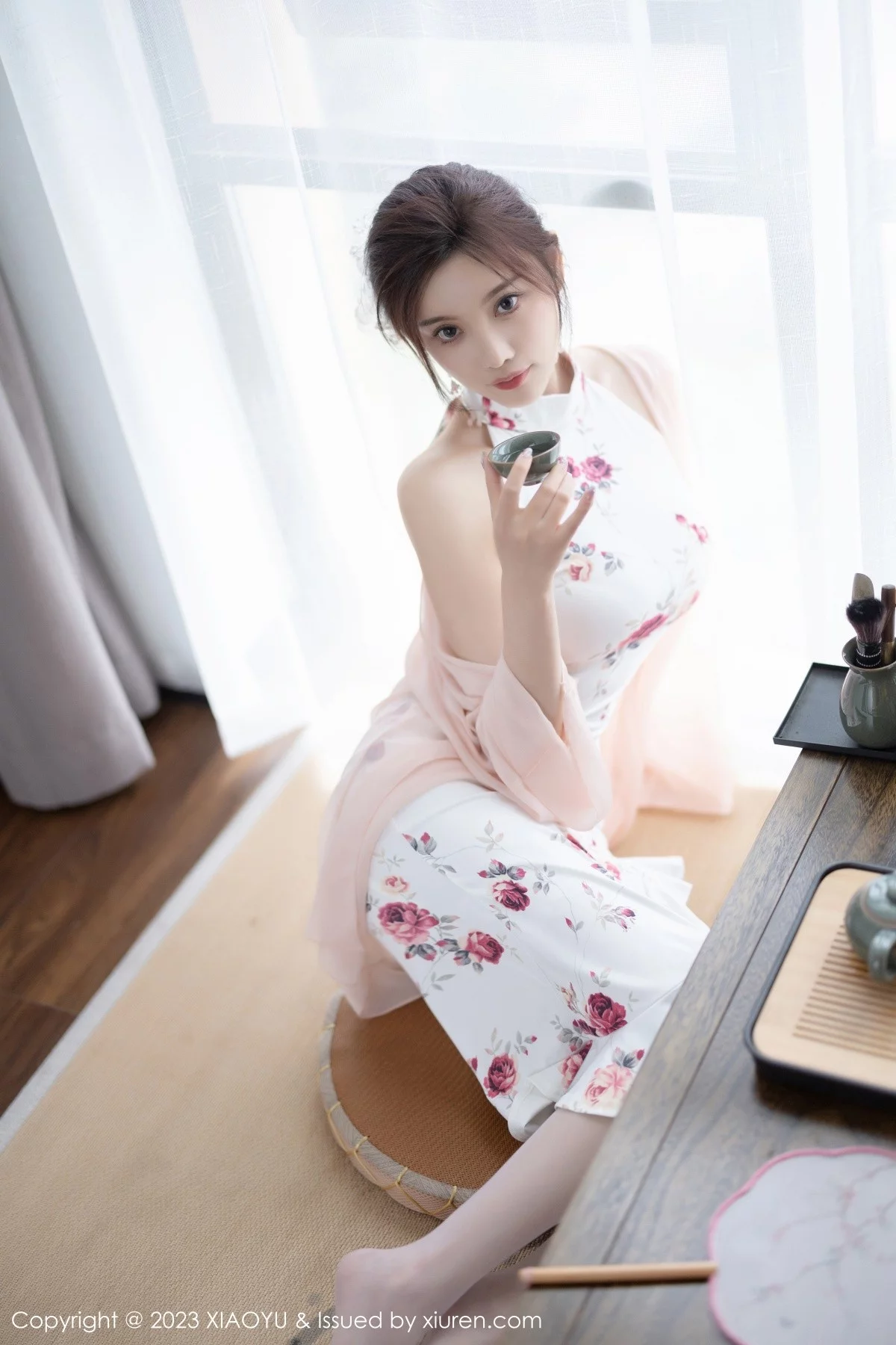 Xgyw.Org_[XiaoYu画语界]Vol.1046_女神杨晨晨Yome性感淡红色蕾丝内衣配白丝吊袜完美诱惑写真87P