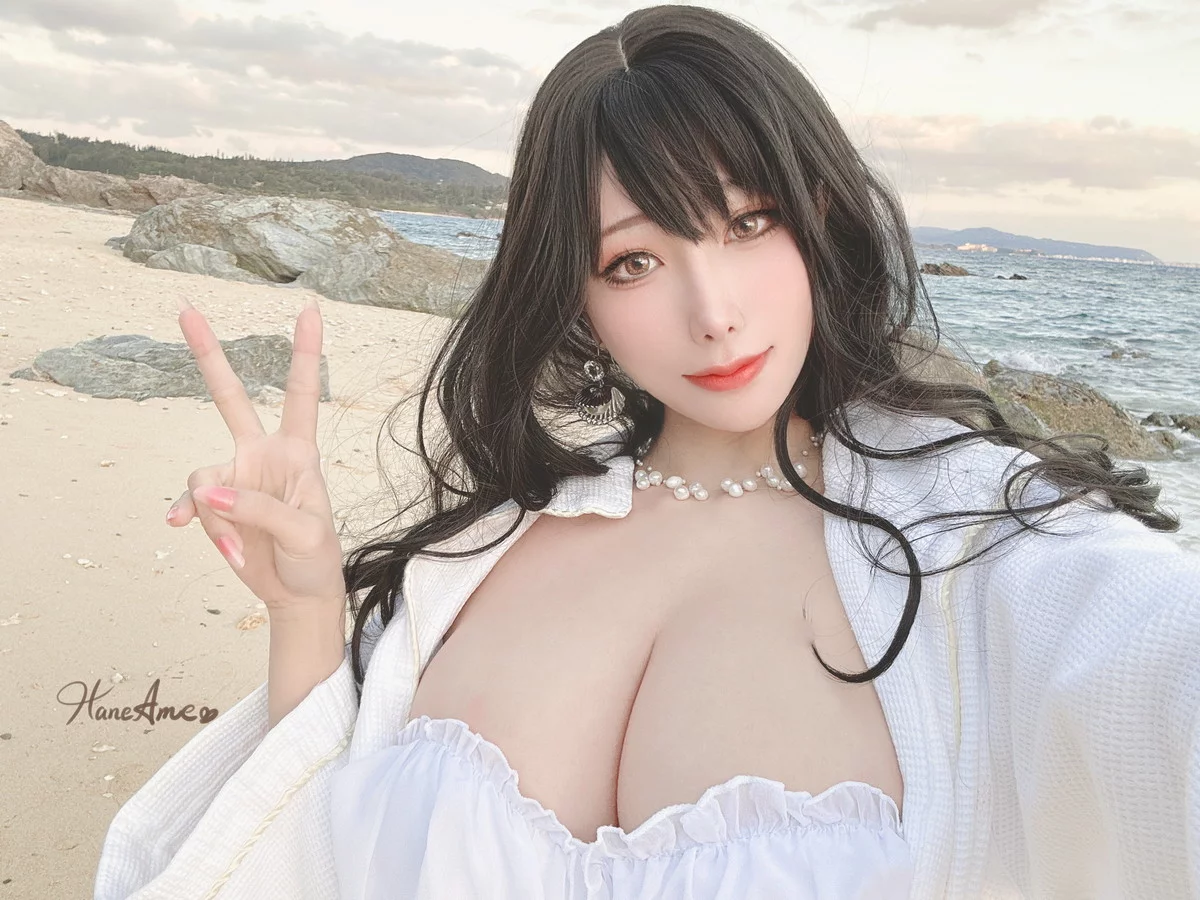 Xgyw.Org_Coser美女雨波_HaneAme冲绳白沙之恋主题沙滩白色低胸服饰秀豪乳诱惑写真41P