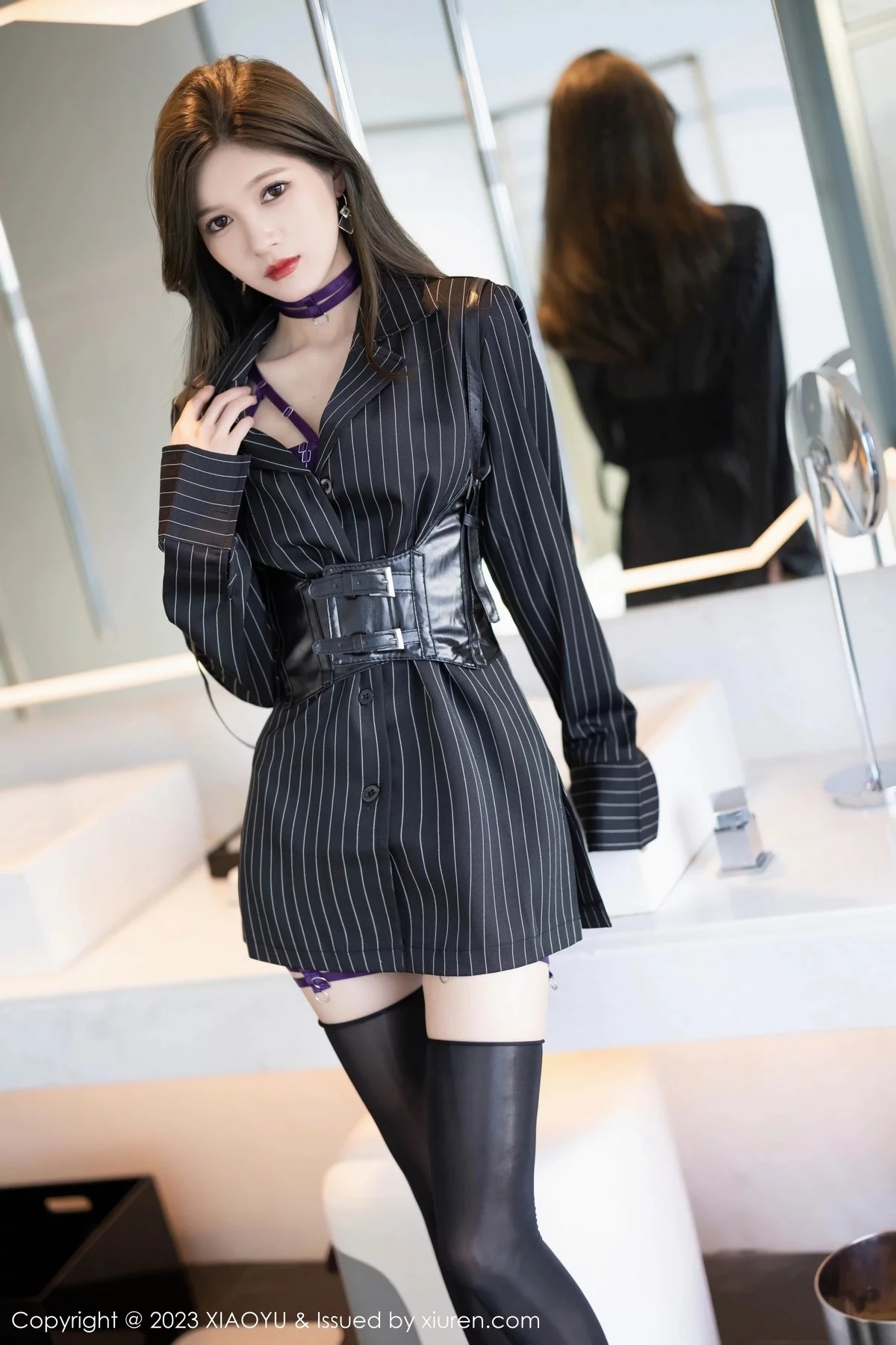 Xgyw.Org_[XiaoYu画语界]Vol.1056_模特程程程脱深色条纹服露性感紫色情趣内衣秀完美身材诱惑写真88P