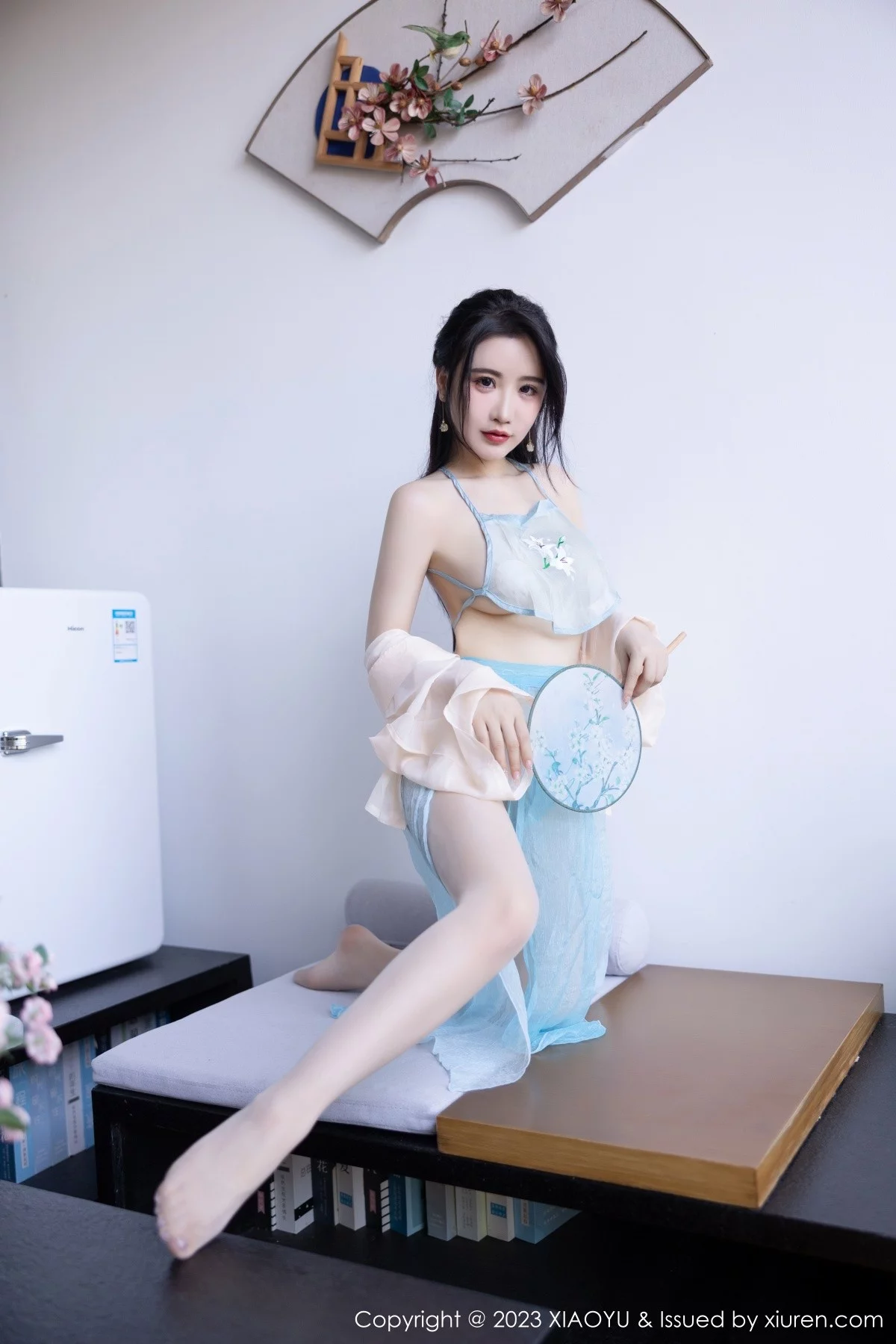 Xgyw.Org_[XiaoYu画语界]Vol.1057_女神Cherry樱桃酱淡蓝古装服饰配超薄肉丝秀惹火身材诱惑写真81P