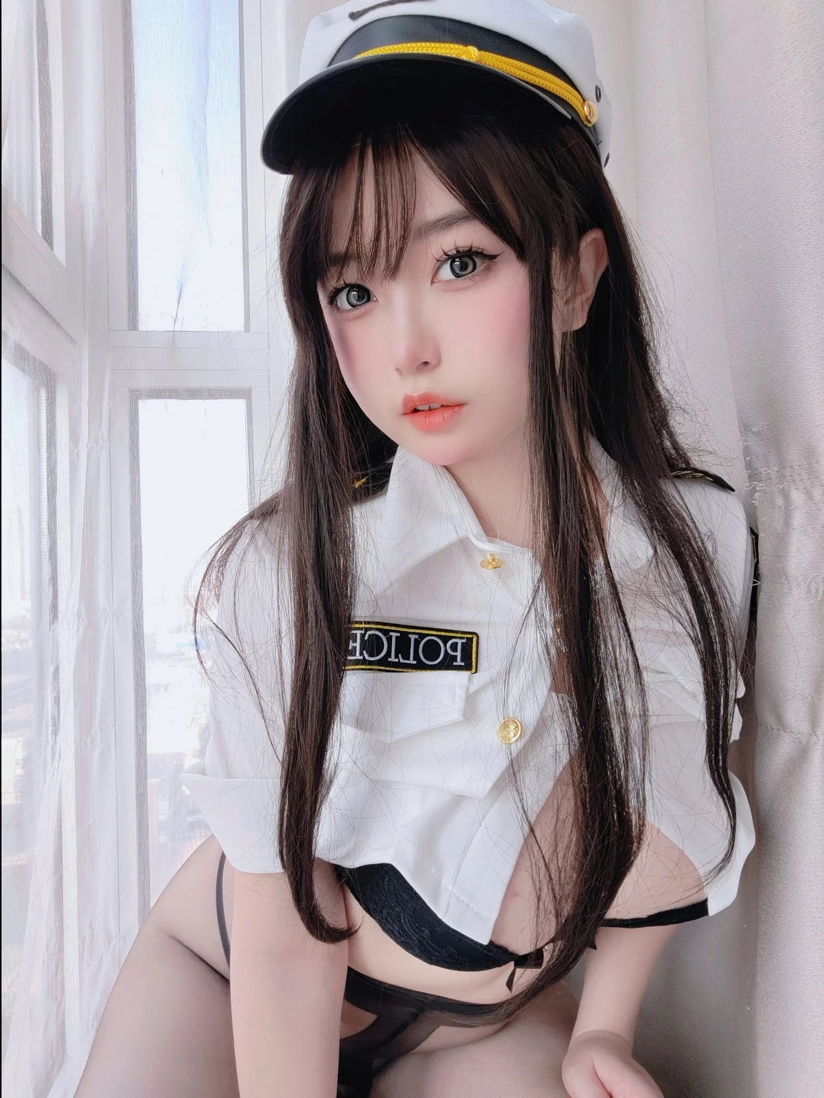 Xgyw.Org_Coser妹子女主K新任部下主题性感黑色蕾丝内衣配超薄无内黑丝秀翘臀诱惑写真103P